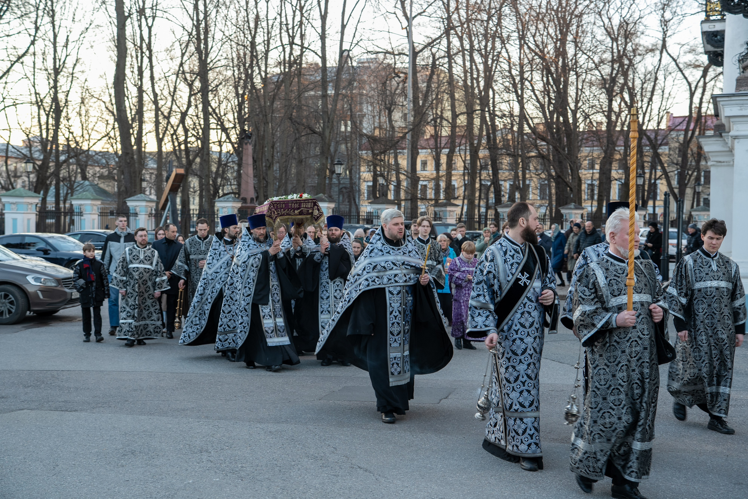 Великая пятница. Утреня с великим славословием. Чин погребения Спасителя. НИКОЛО-БОГОЯВЛЕНСКИЙ МОРСКОЙ СОБОР