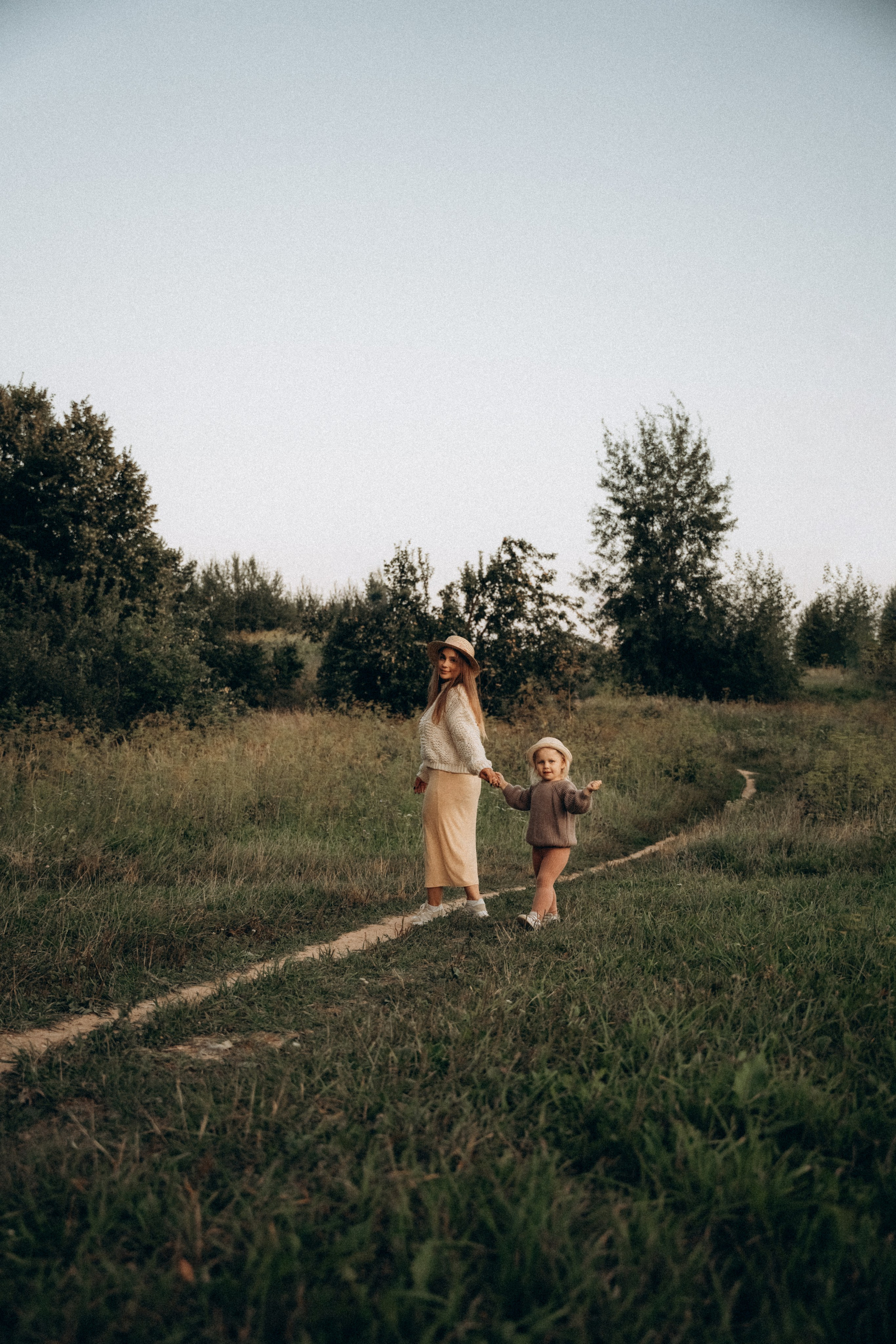 Катя и Сонечка. Фотограф Мария Миллс | Минск