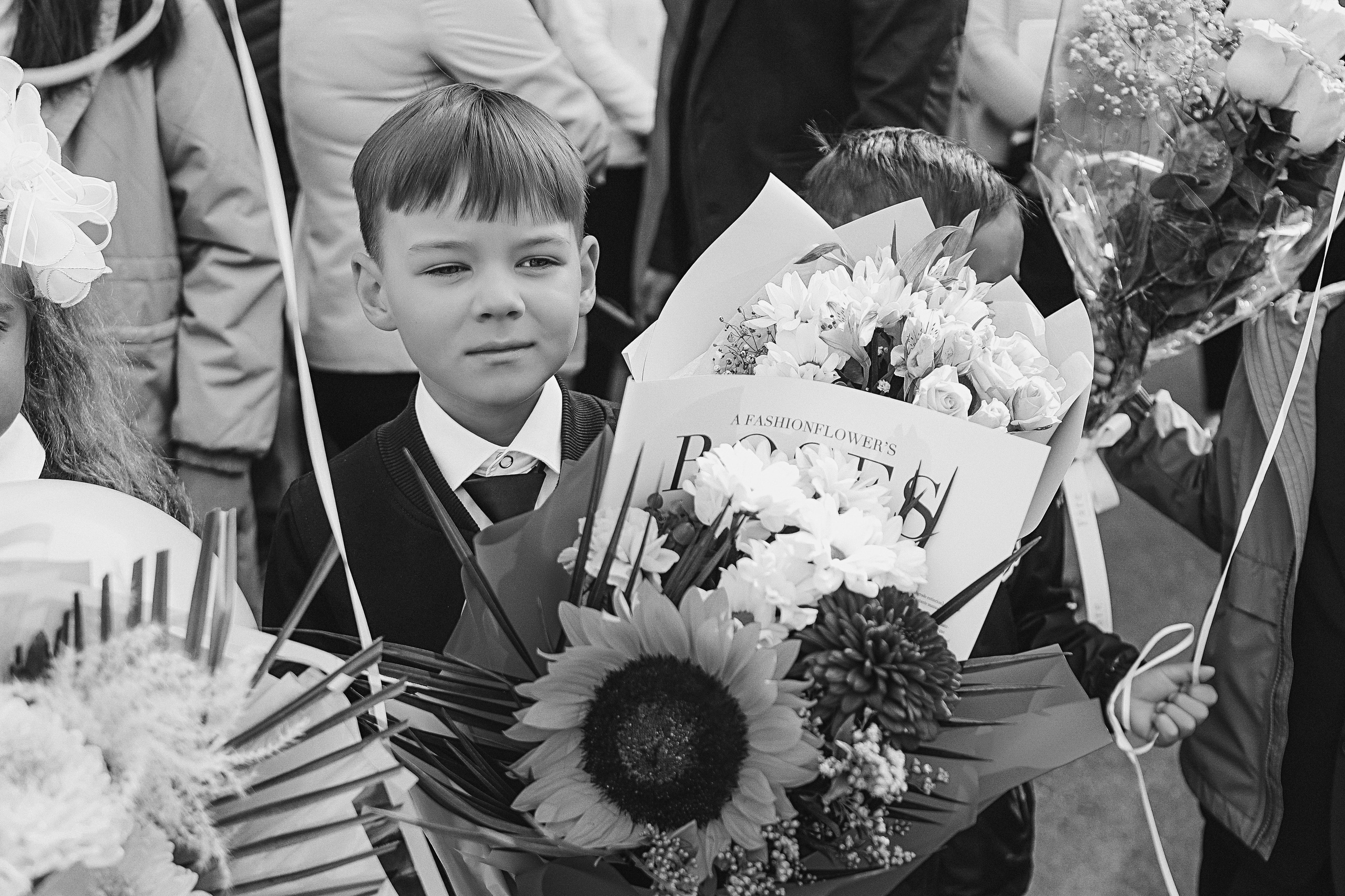 1 сентября линейка+кл час+портреты. Семейный фотограф Тюмень, фотограф на роды Салмина Мария