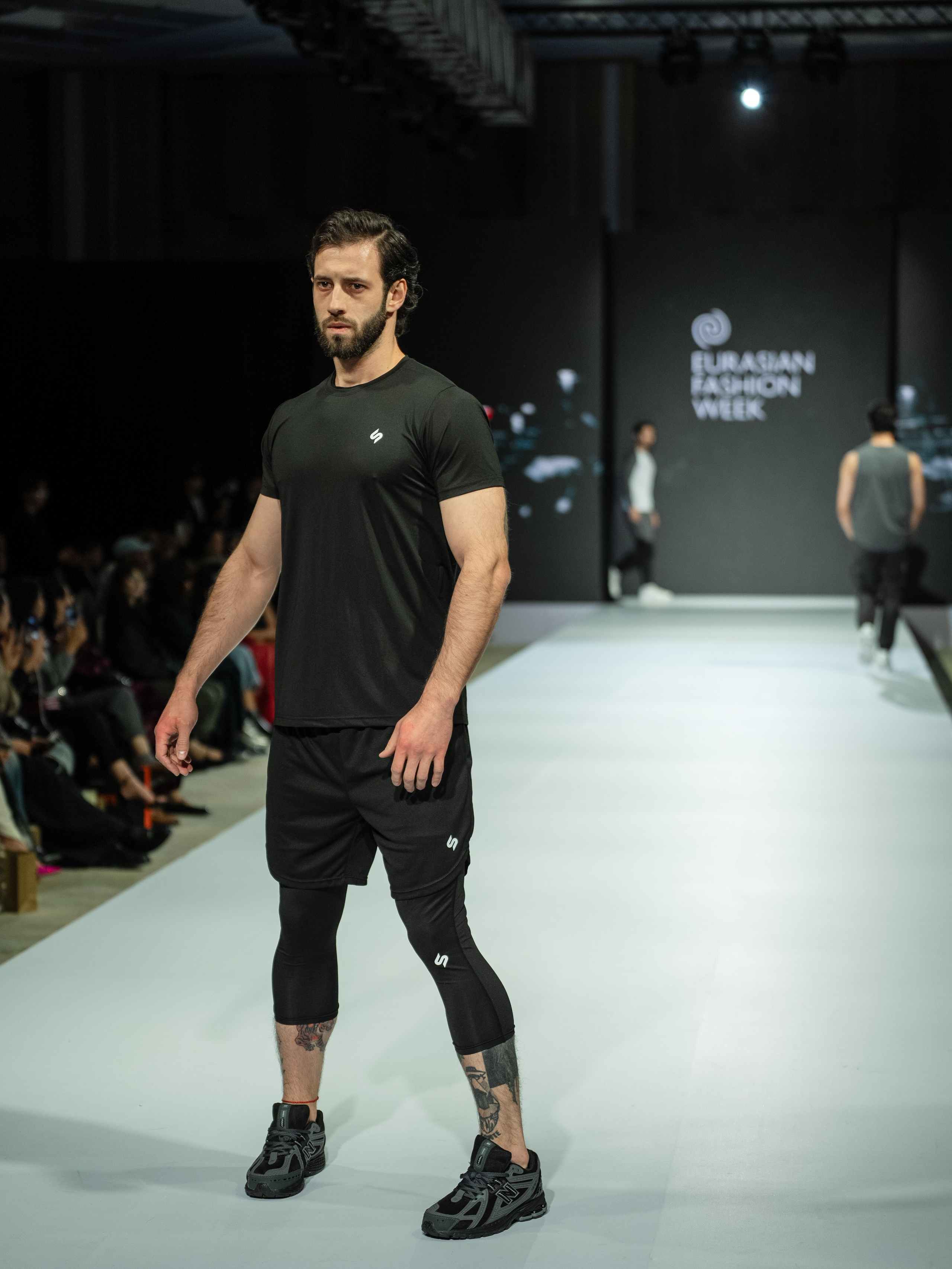 EURASIAN FASHION WEEK Husl Sport. Сайт Алматинского НЮ АРТ, будуар и фэшн фотографа Дениса Карпенко