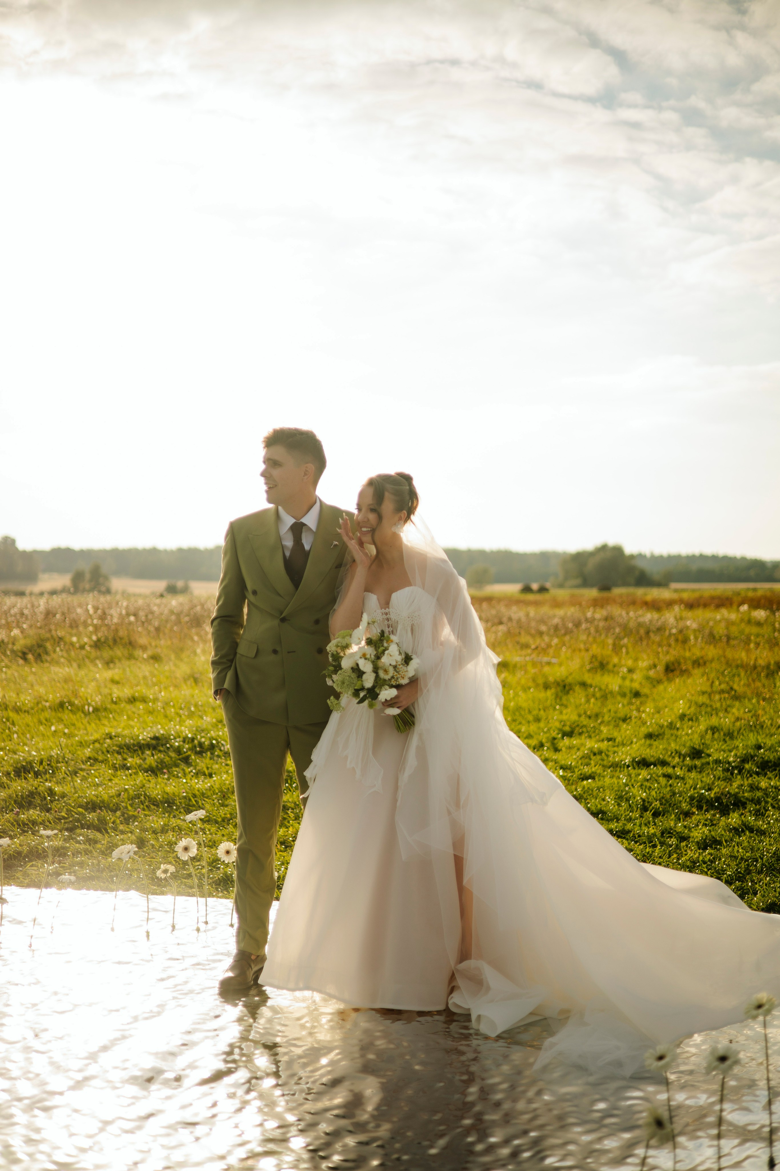 Артём и Вероника pine river. Nikolpinhasova