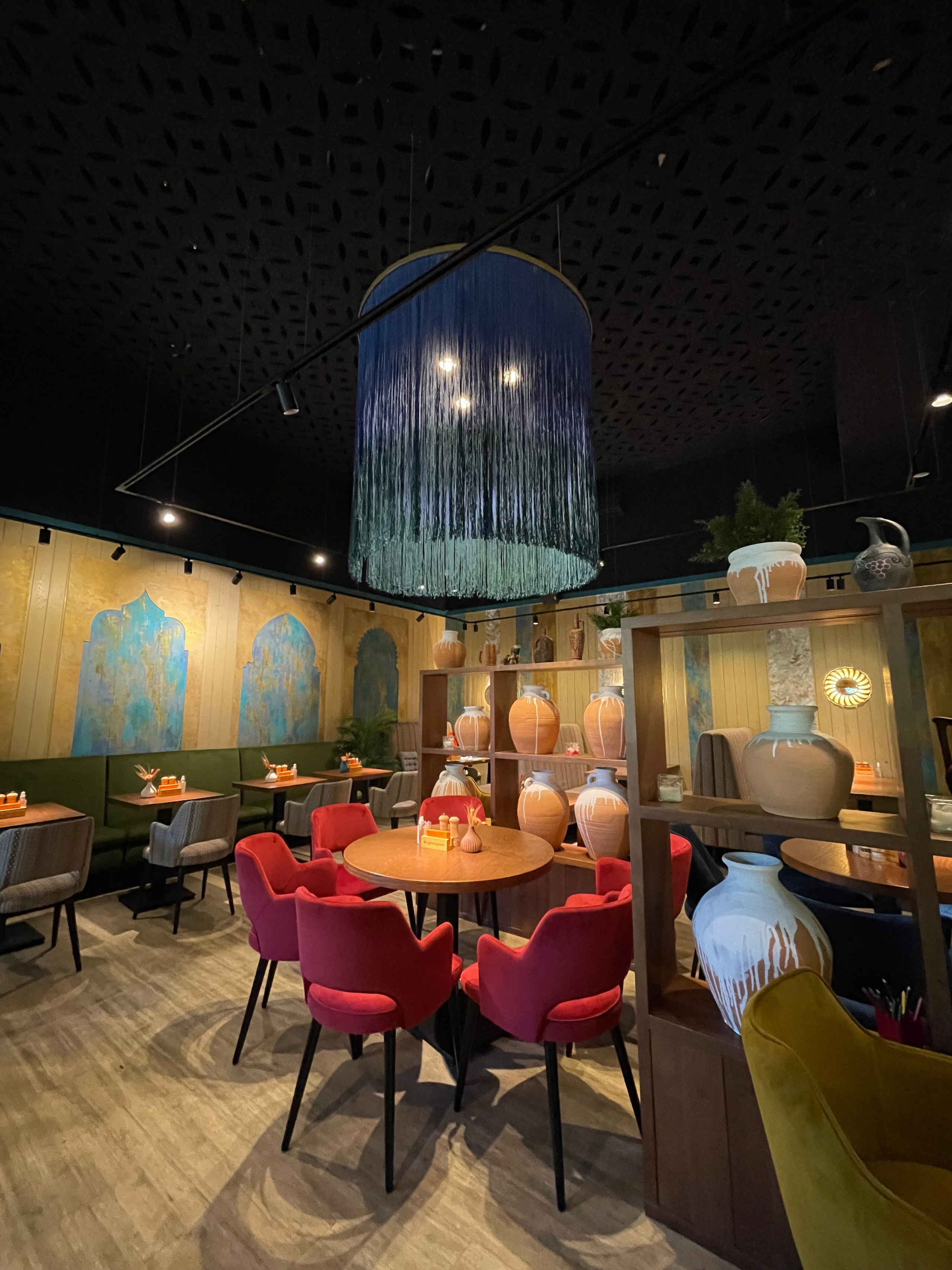 Большой подвесной светильник для интерьера кафе, ресторана