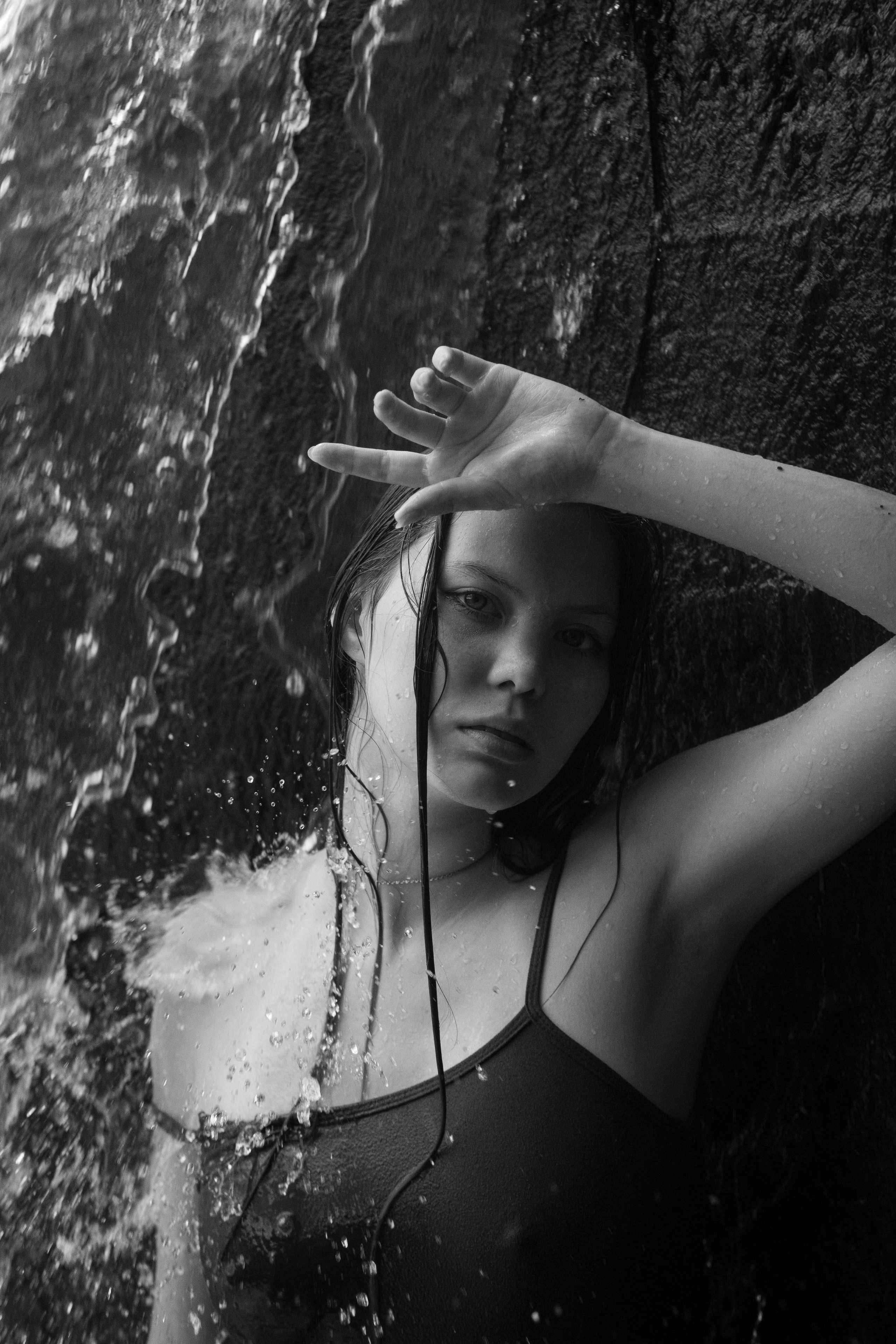 Дарна на водопаде. Фотограф Коробова Екатерина