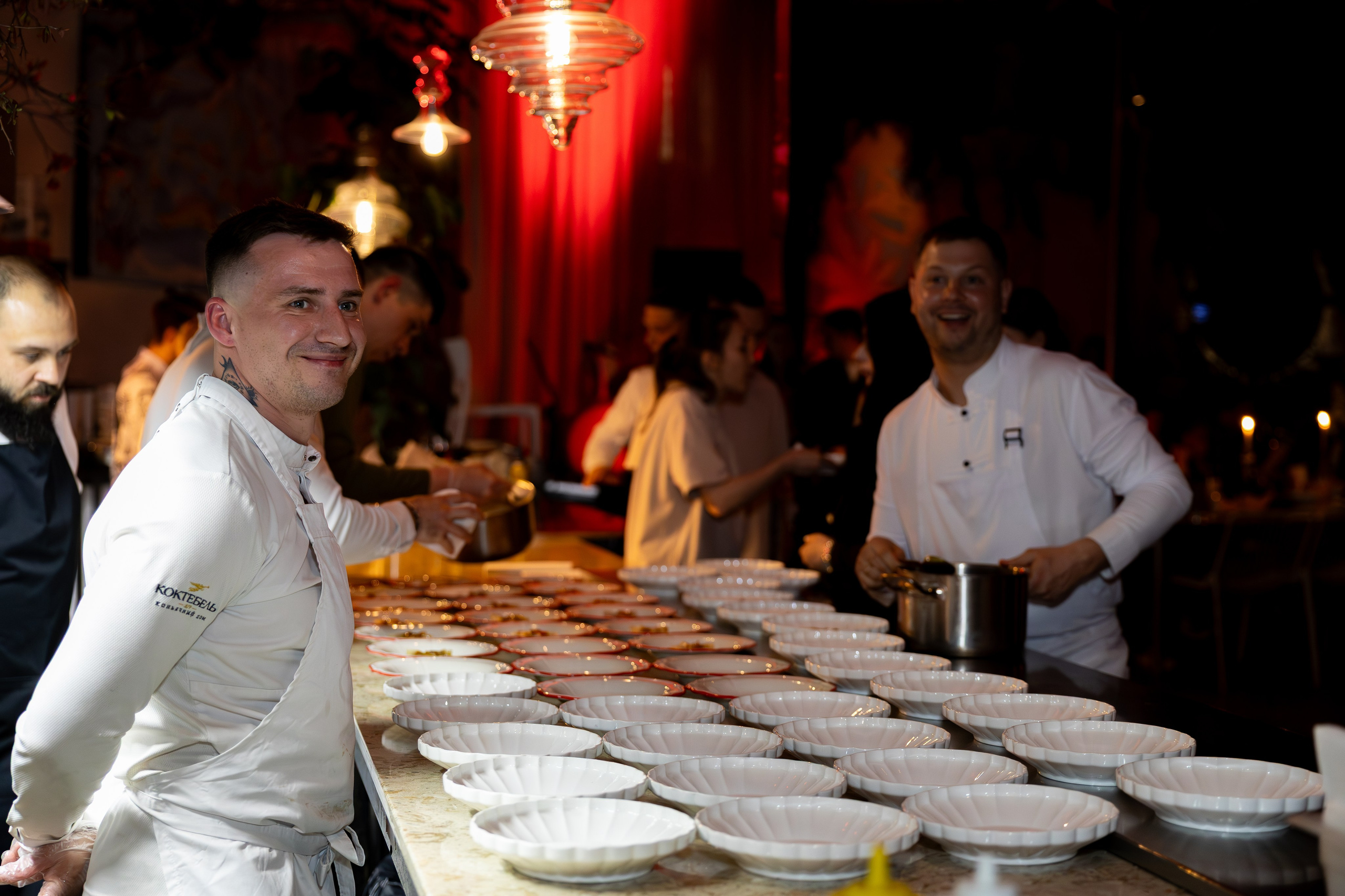 Азия в Гастродворе. Дженбаз Павел — фотограф в Ялте