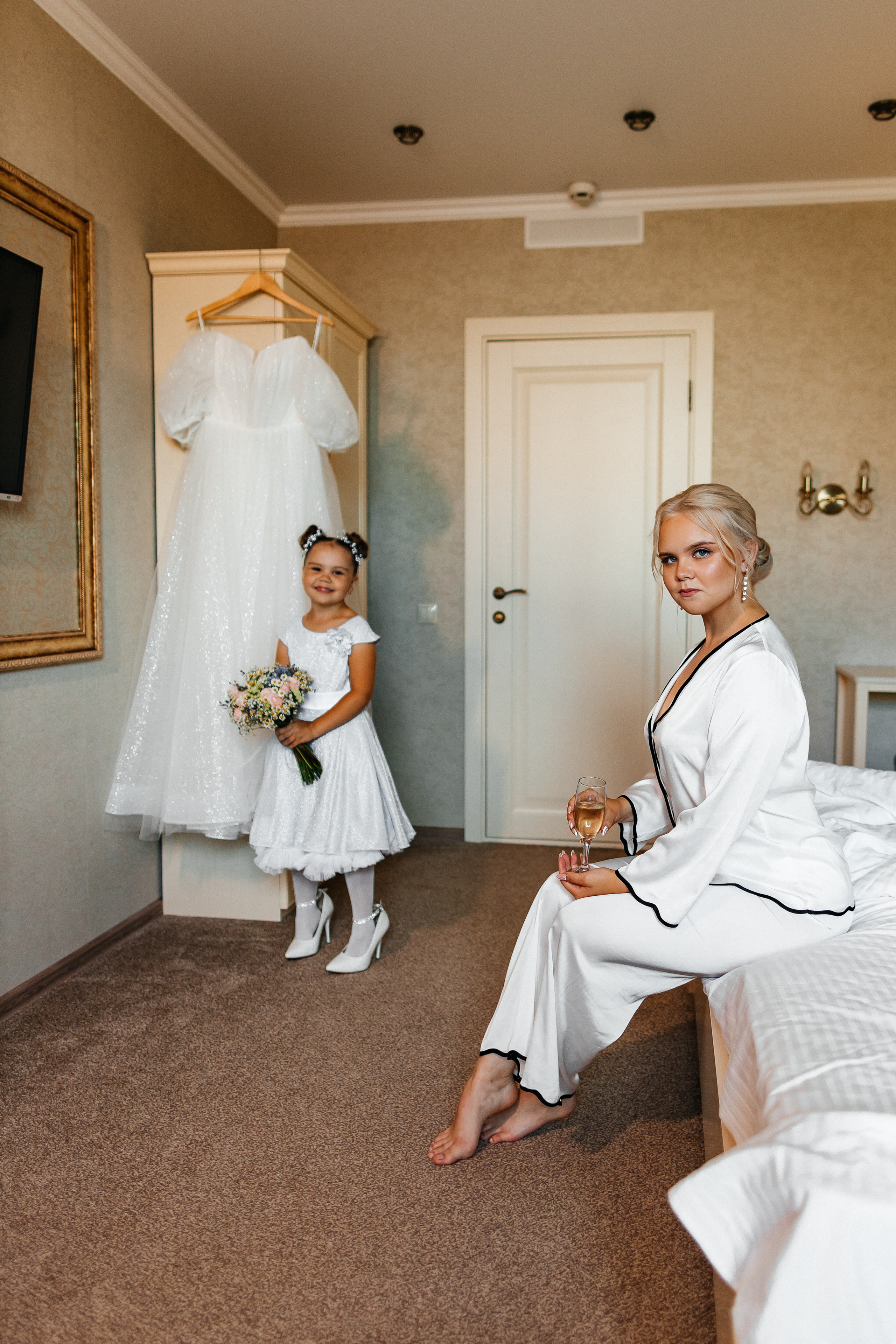 Роскошная свадебная церемония в самом центре города. Олег Сверчков | Свадебный фотограф Вологда