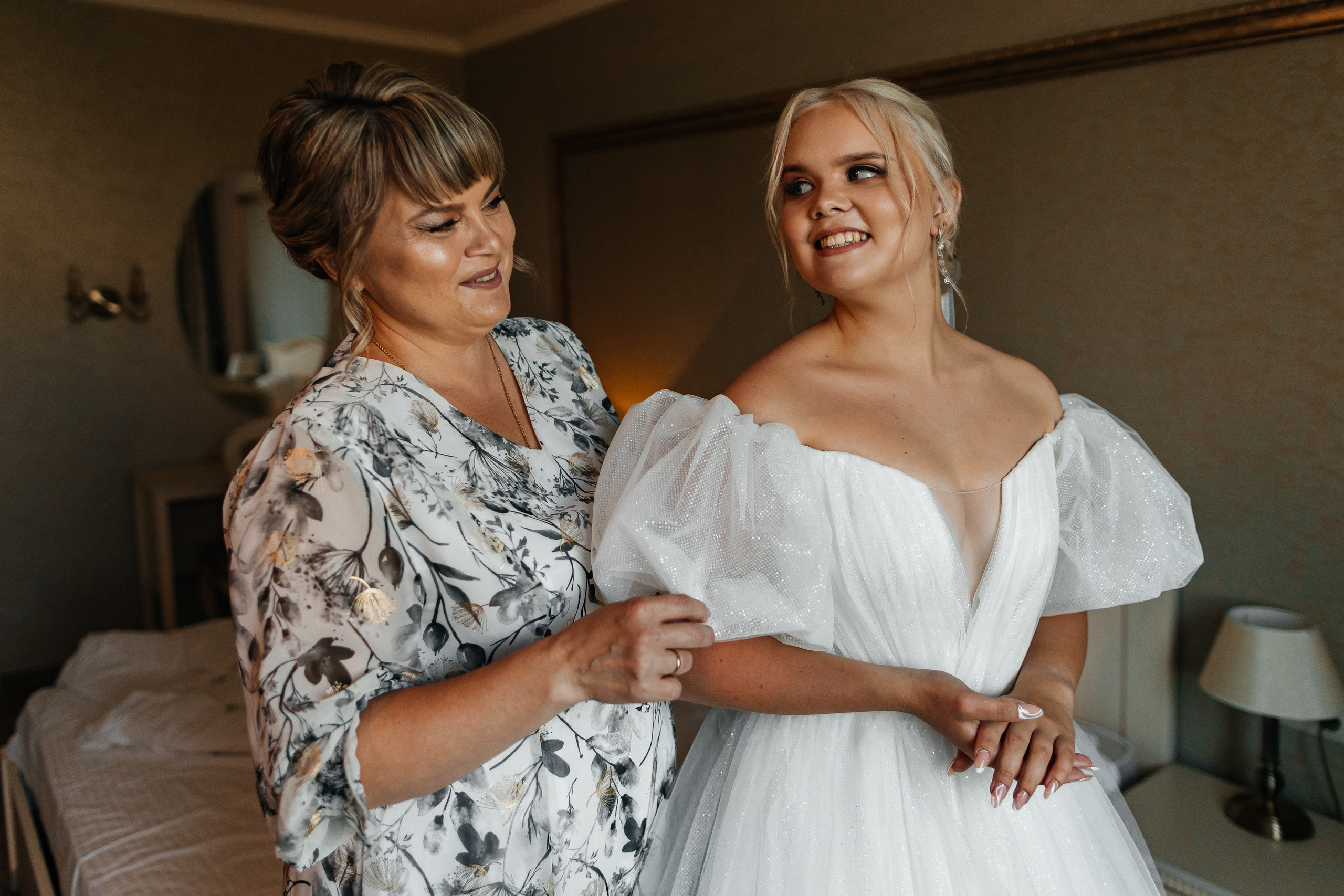 Роскошная свадебная церемония в самом центре города. Олег Сверчков | Свадебный фотограф Вологда