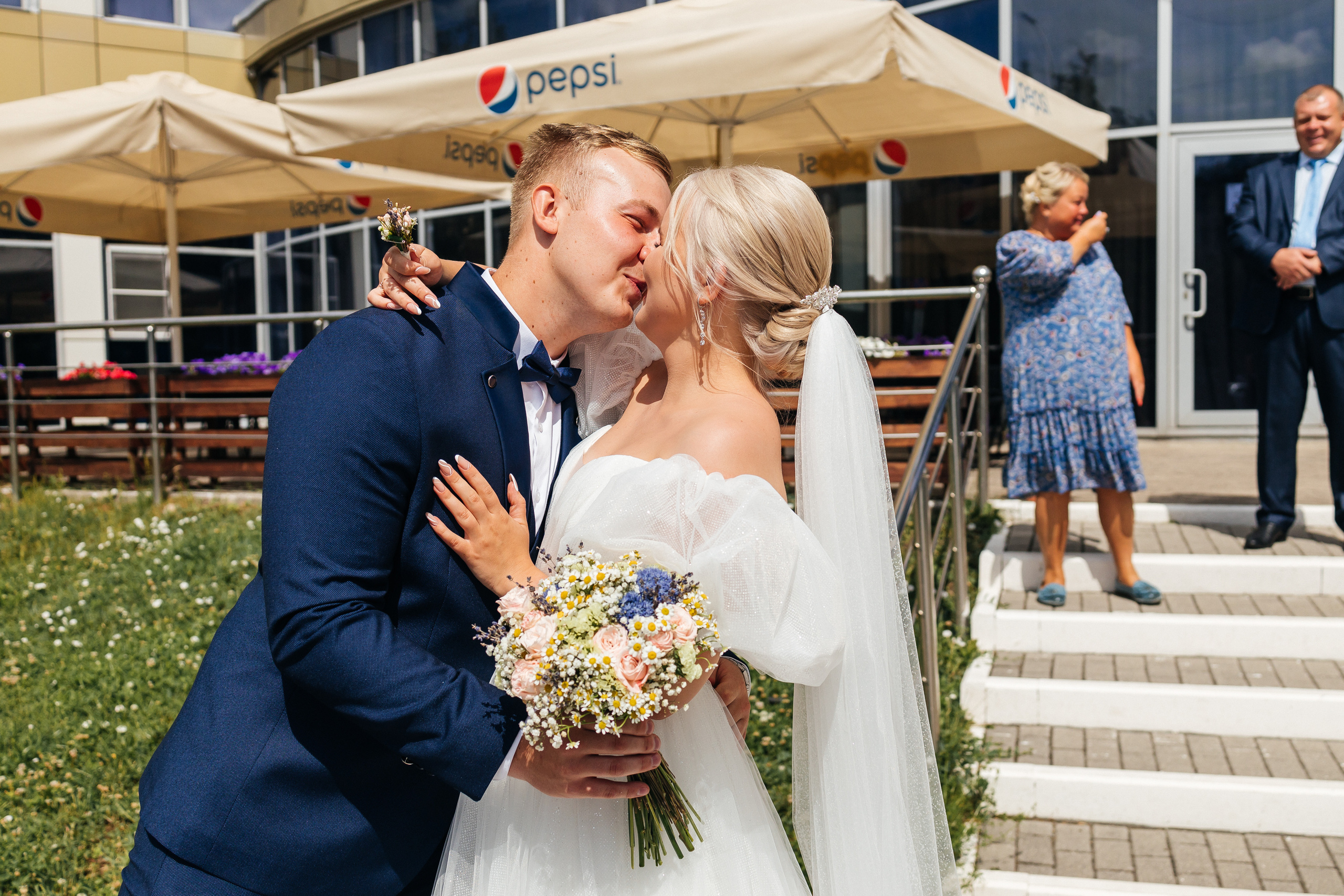 Роскошная свадебная церемония в самом центре города. Олег Сверчков | Свадебный фотограф Вологда