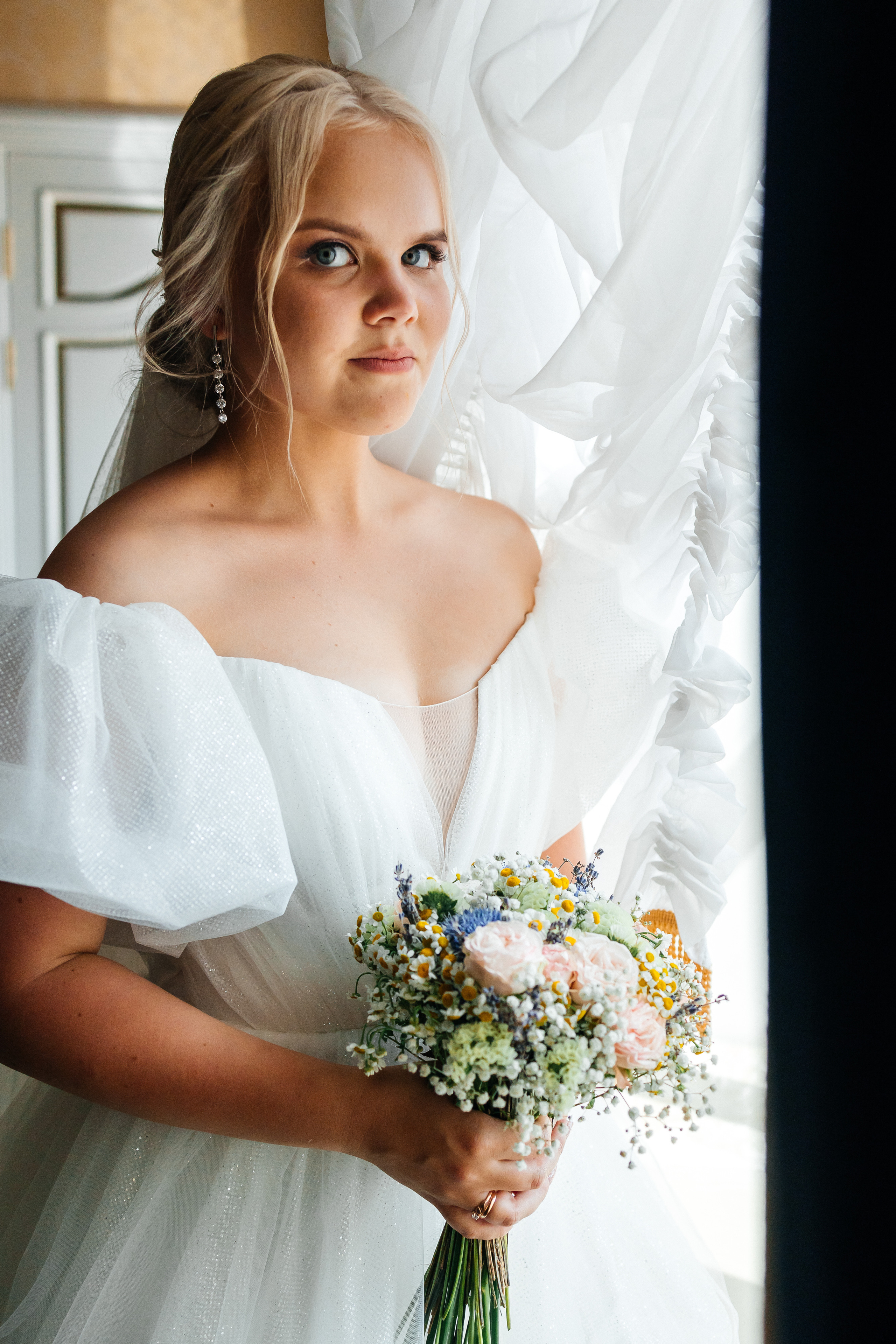 Роскошная свадебная церемония в самом центре города. Олег Сверчков | Свадебный фотограф Вологда