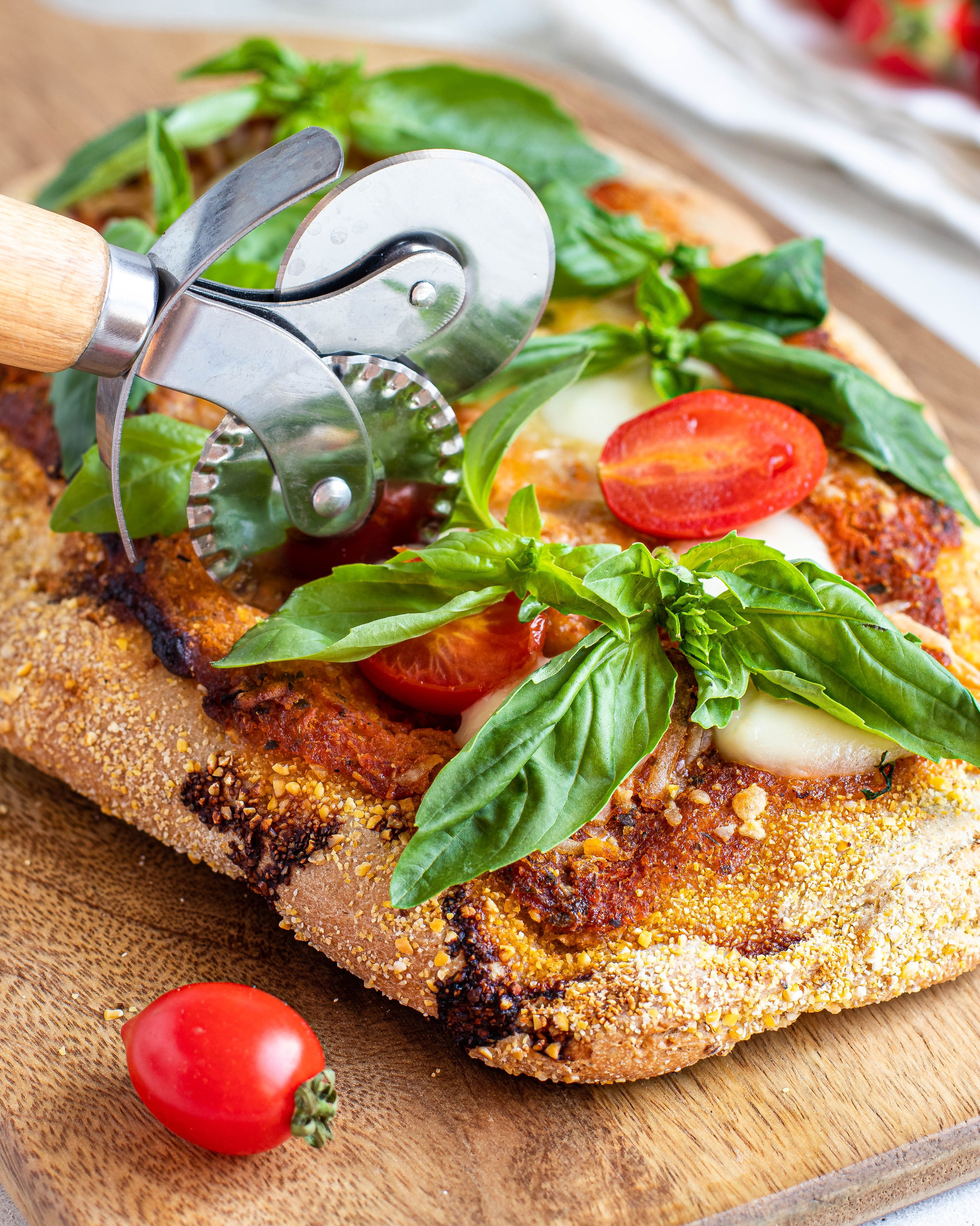 Съемка основ для пиццы. Фуд-фотограф, съемка еды в Москве, предметная фотосъемка