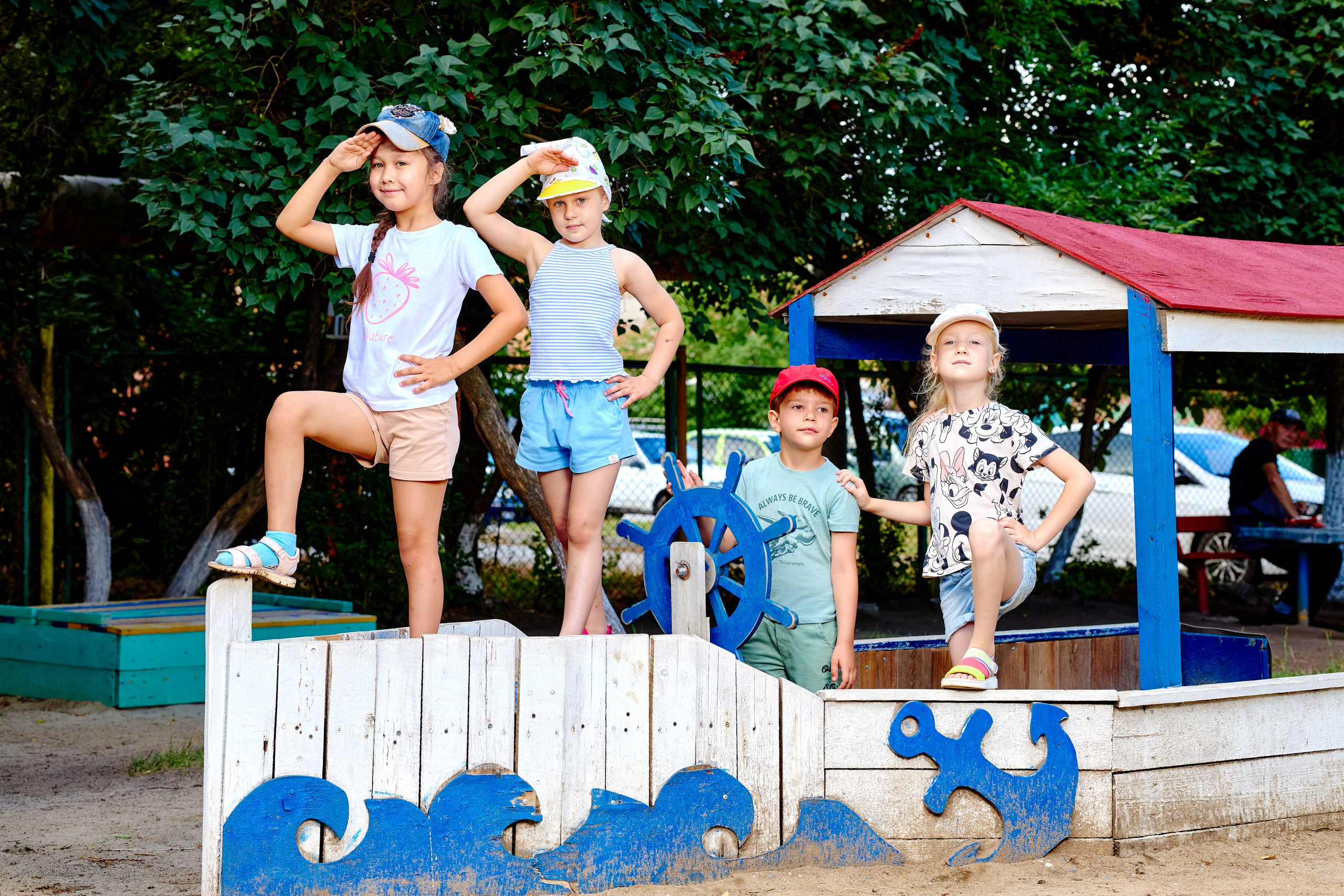 Пример летней съемки в детском саду № 92 Старшая группа Радуга. Фотограф Выпускные альбомы Таганрог Сергей Коробченко