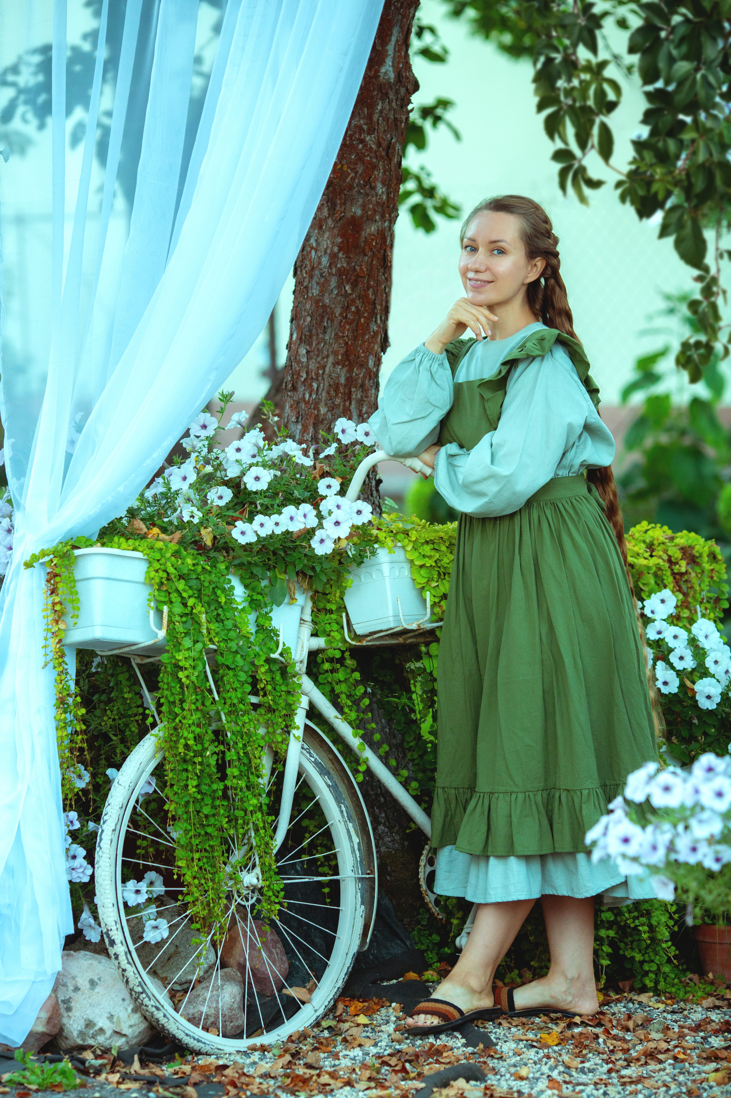 Надежда. Фотограф Антонина Свешникова. ВЫПУСКНЫЕ ФОТОКНИГИ для детских садов и школ. Москва, Владимир