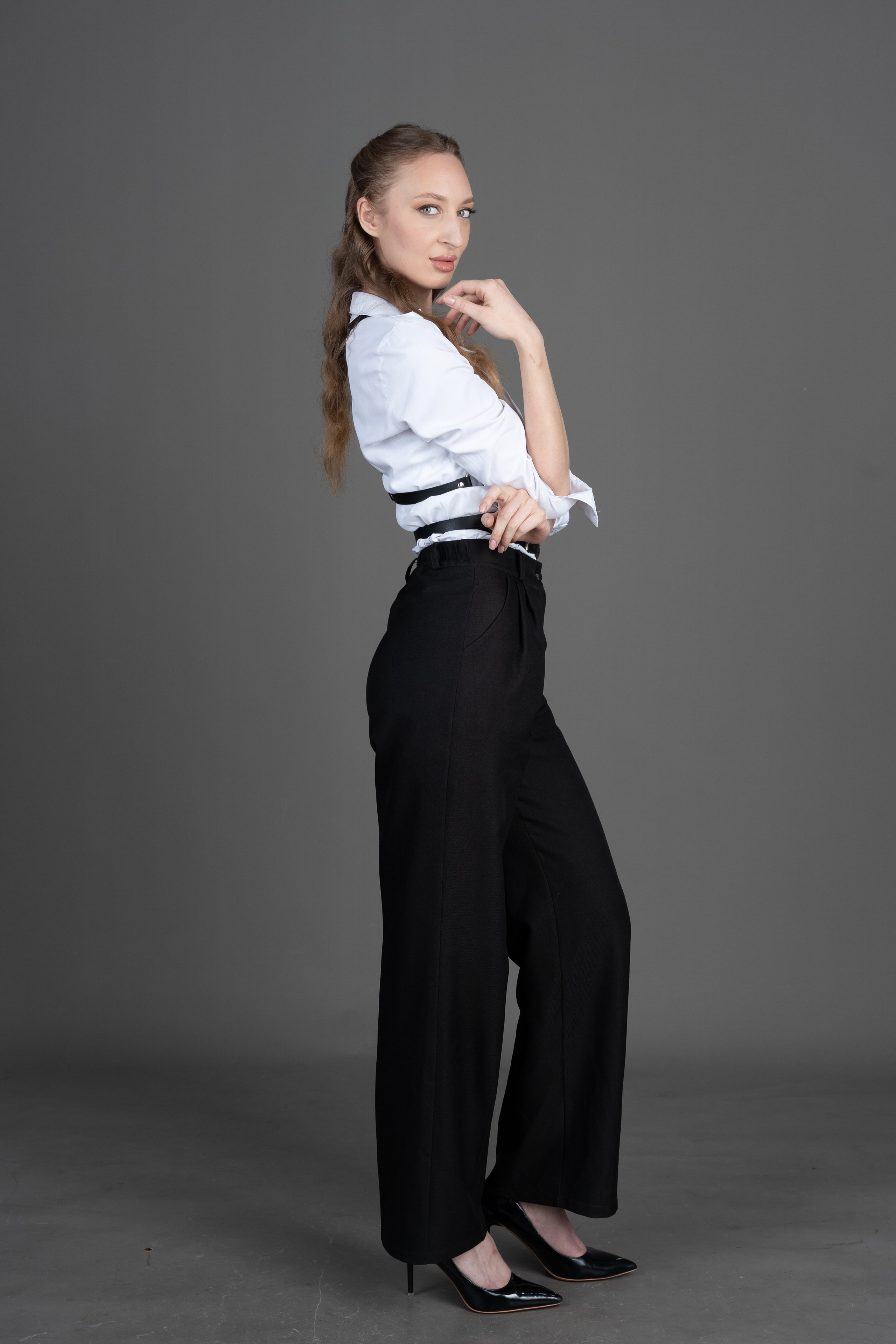 Студийный женский портрет. Тонкая грань между классикой и современностью. Фотограф |Ленинск, Волжский, Волгоград| Наталья Савилова