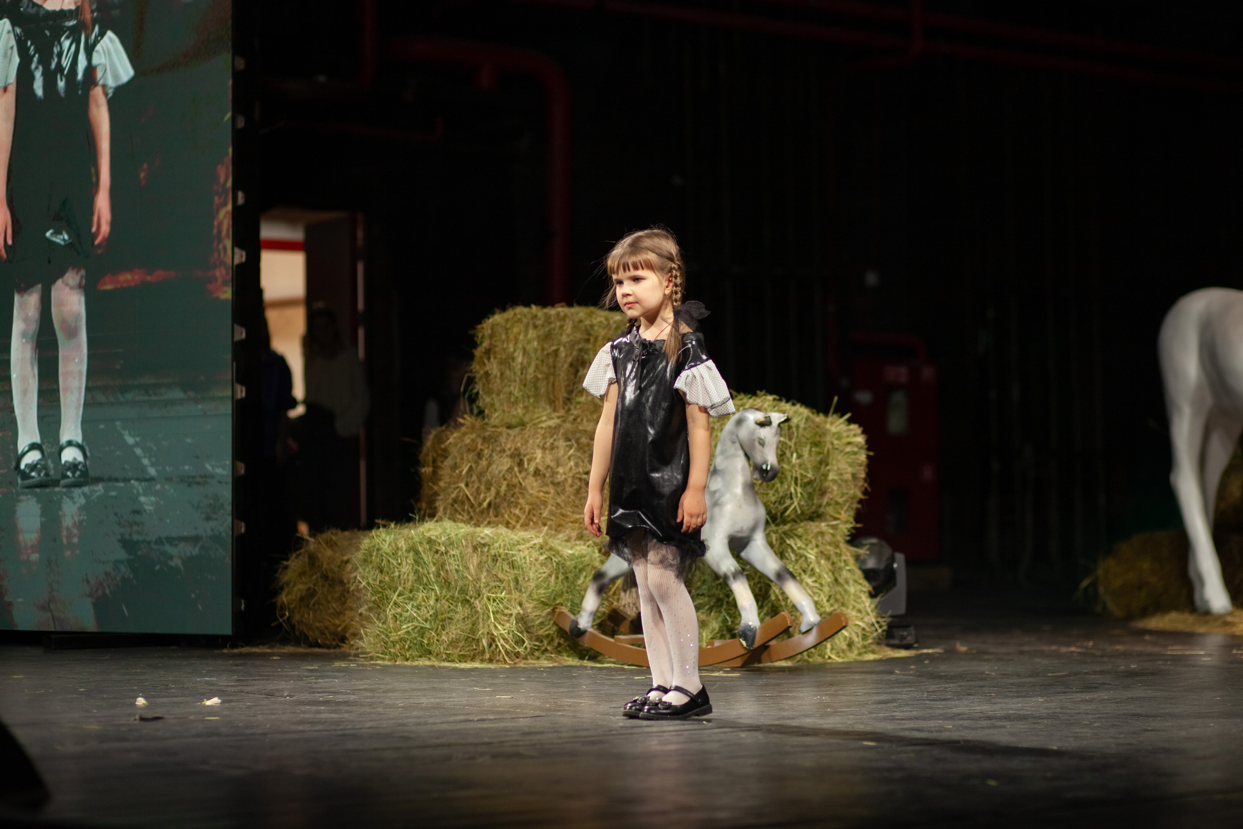 MagicFashionWeek — показ дизайнера Елены Мурзиной