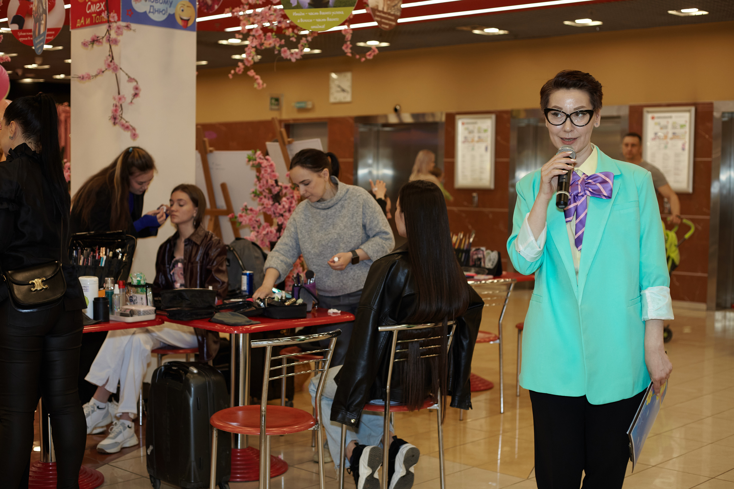 Репортаж выставки арт-визажиста Марины Янгильдиной