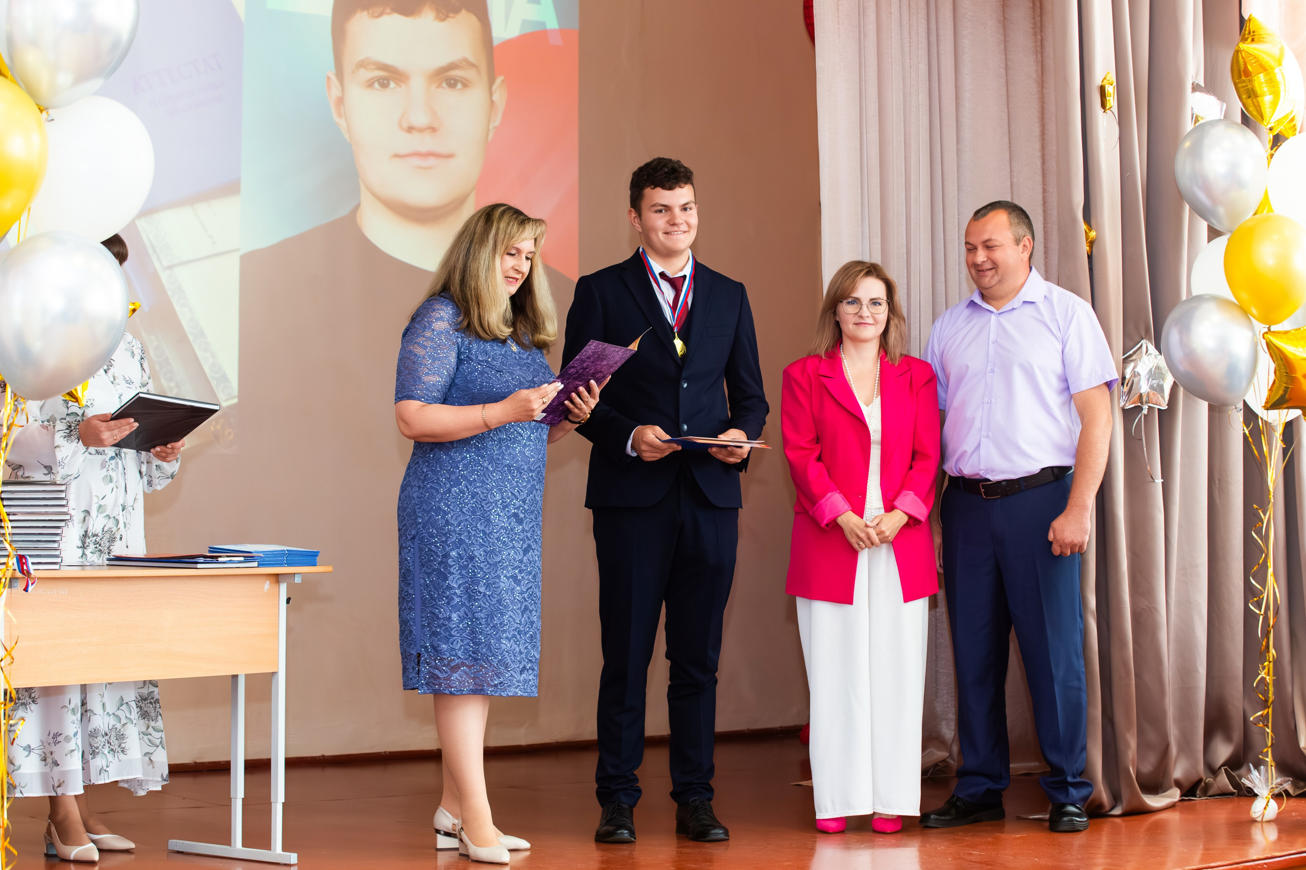 ВРУЧЕНИЕ ДИПЛОМОВ 2025. ТВОЙ АЛЬБОМ / ТВОИ ПРАВИЛА