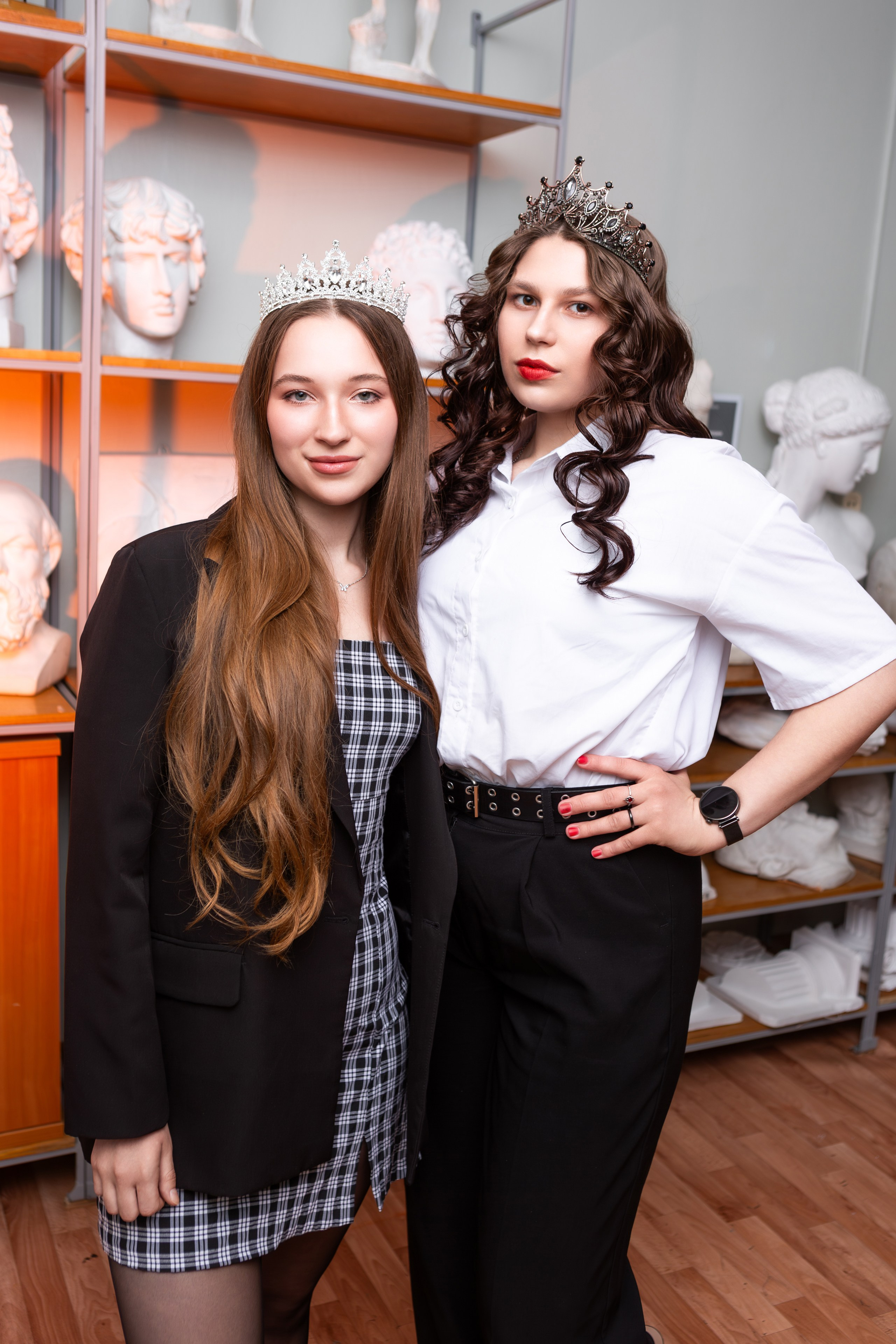 ФОТОСЕССИЯ В АУДИТОРИИ ДЛЯ БУДУЩИХ УЧИТЕЛЕЙ — выпускников Чернского профессионально-педагогического колледжа. ТВОЙ АЛЬБОМ / ТВОИ ПРАВИЛА