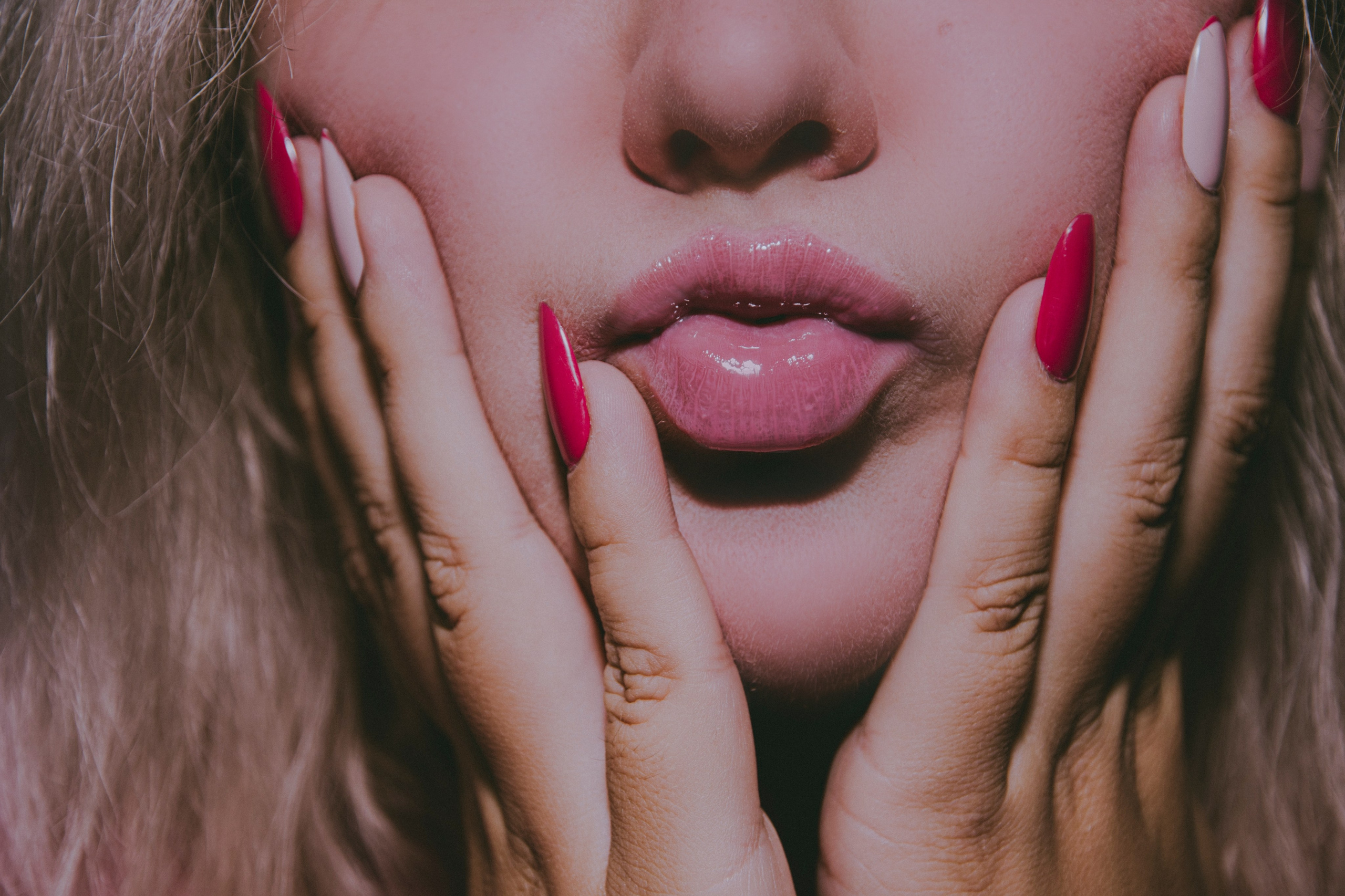 SELF-PORTRAITS. Photographer Viktoriia “FENSELIYA”