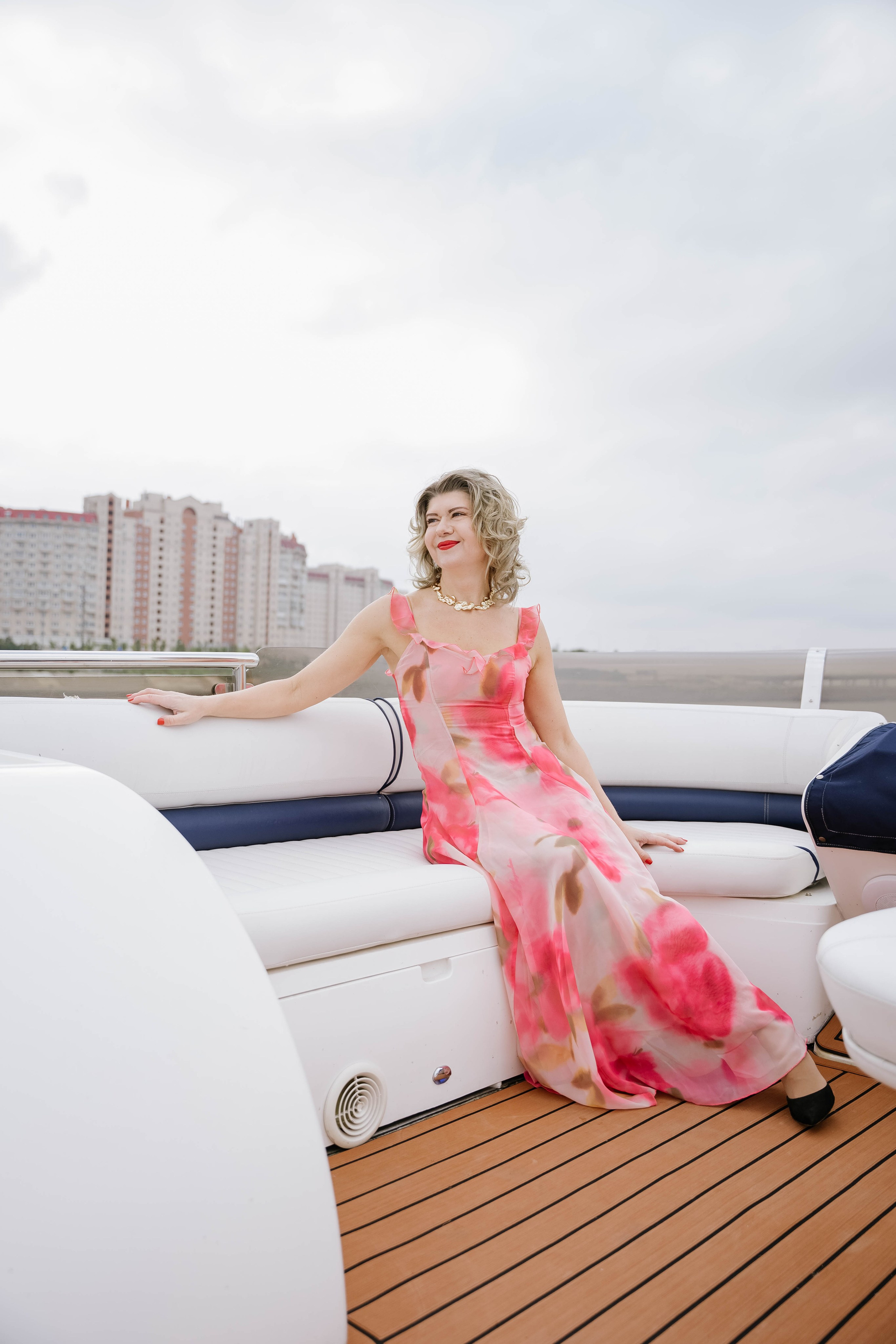 Прогулка по Неве