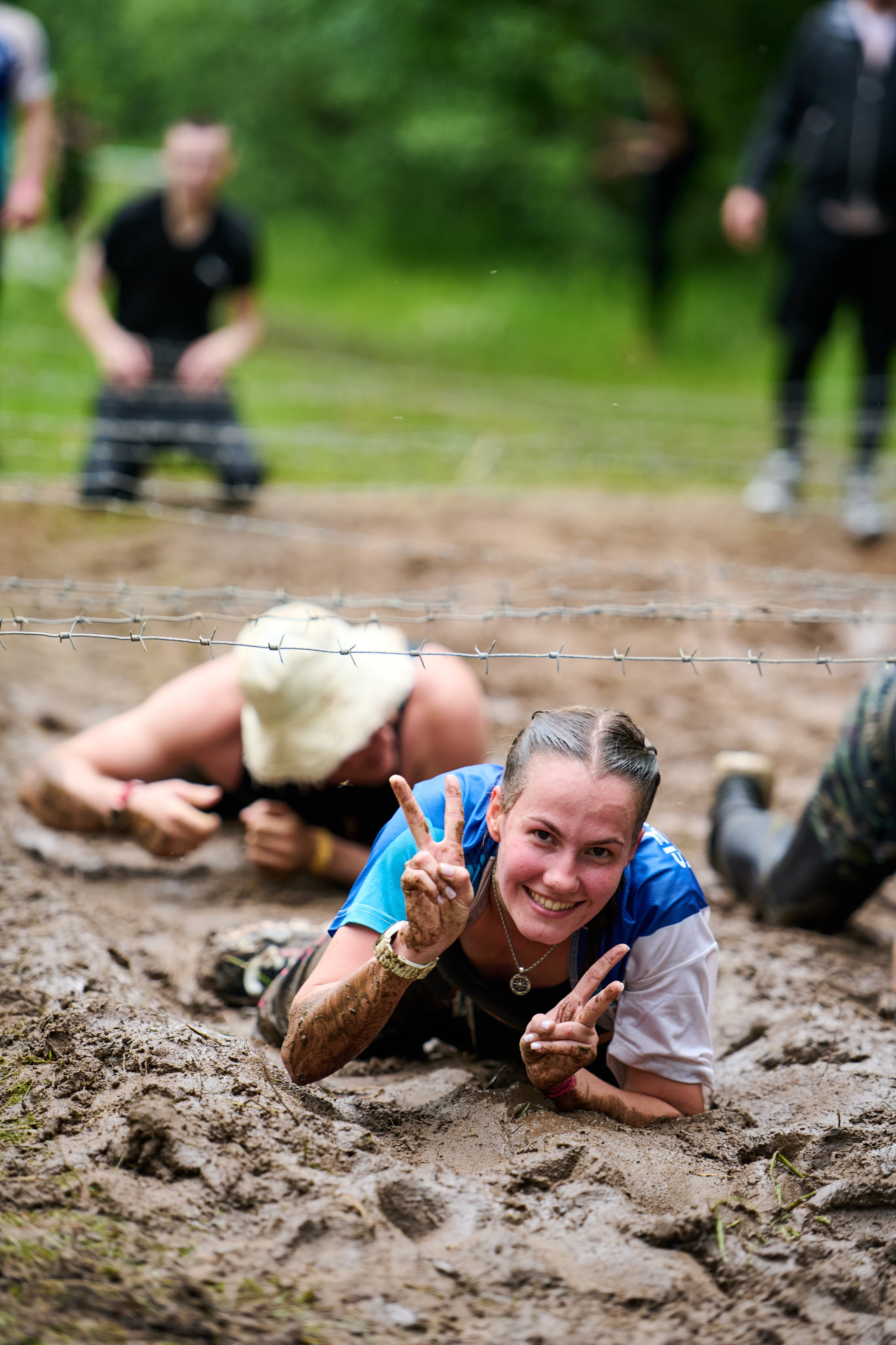 Фоторепортаж с забега Стальной характер в Сургуте, 5 июля 2025. Репортажный и семейный фотограф — Шелихов Сергей