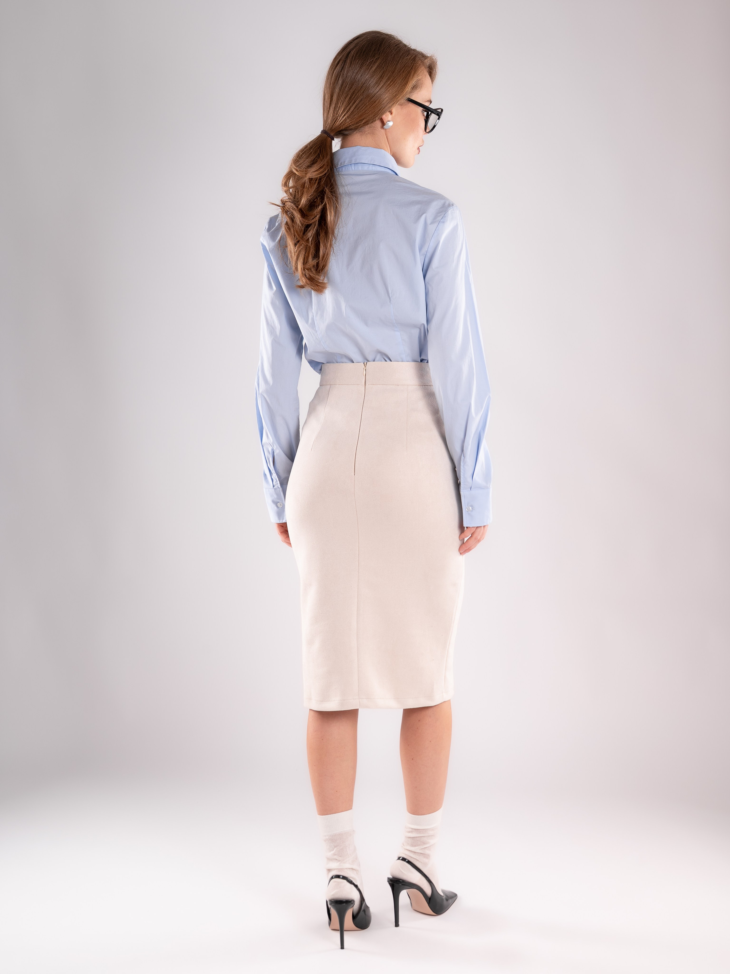 Замшевые юбки серия 1. Предметный фотограф, фото для маркетплейсов Пятигорск, КМВ