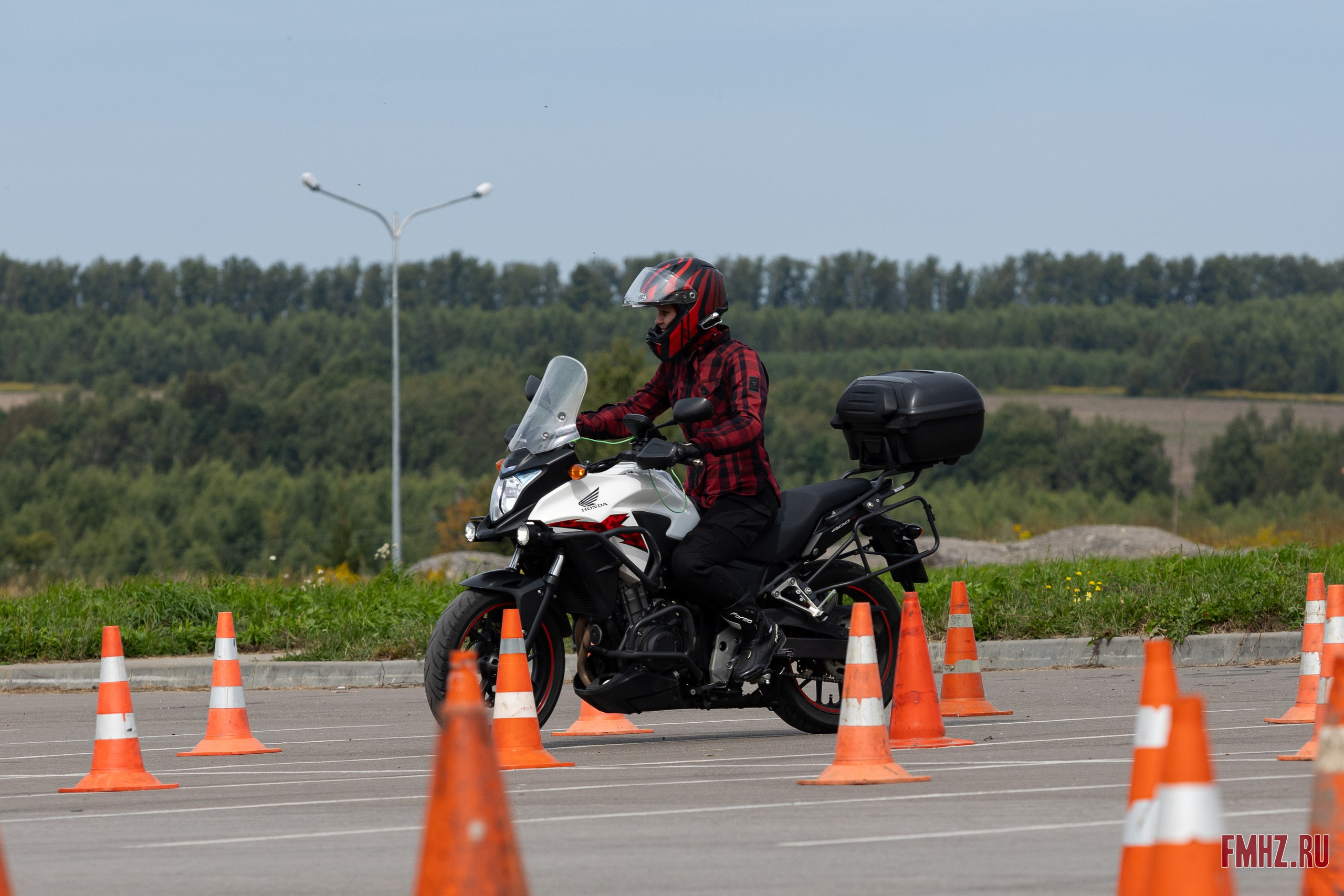 Мотоцунами. Фотограф Ольга Гирусова «Пантерочка» Москва