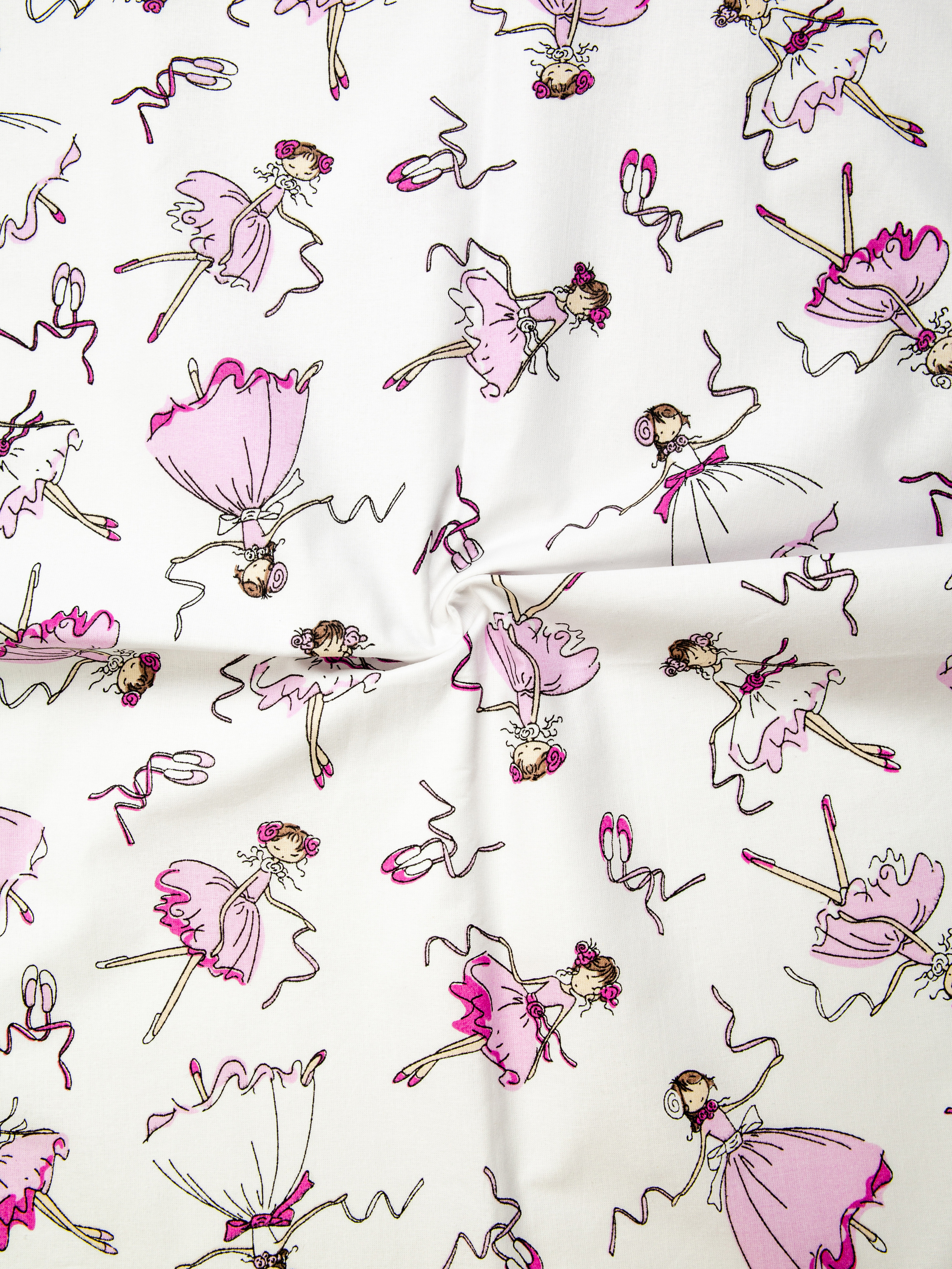 ПОСТЕЛЬНОЕ БЕЛЬЕ, ПЕЛЕНКИ, ДЕТСКОЕ БЕЛЬЕ И Т.Д. Фотограф и видеограф в Санкт-Петербурге Прилепин Слава