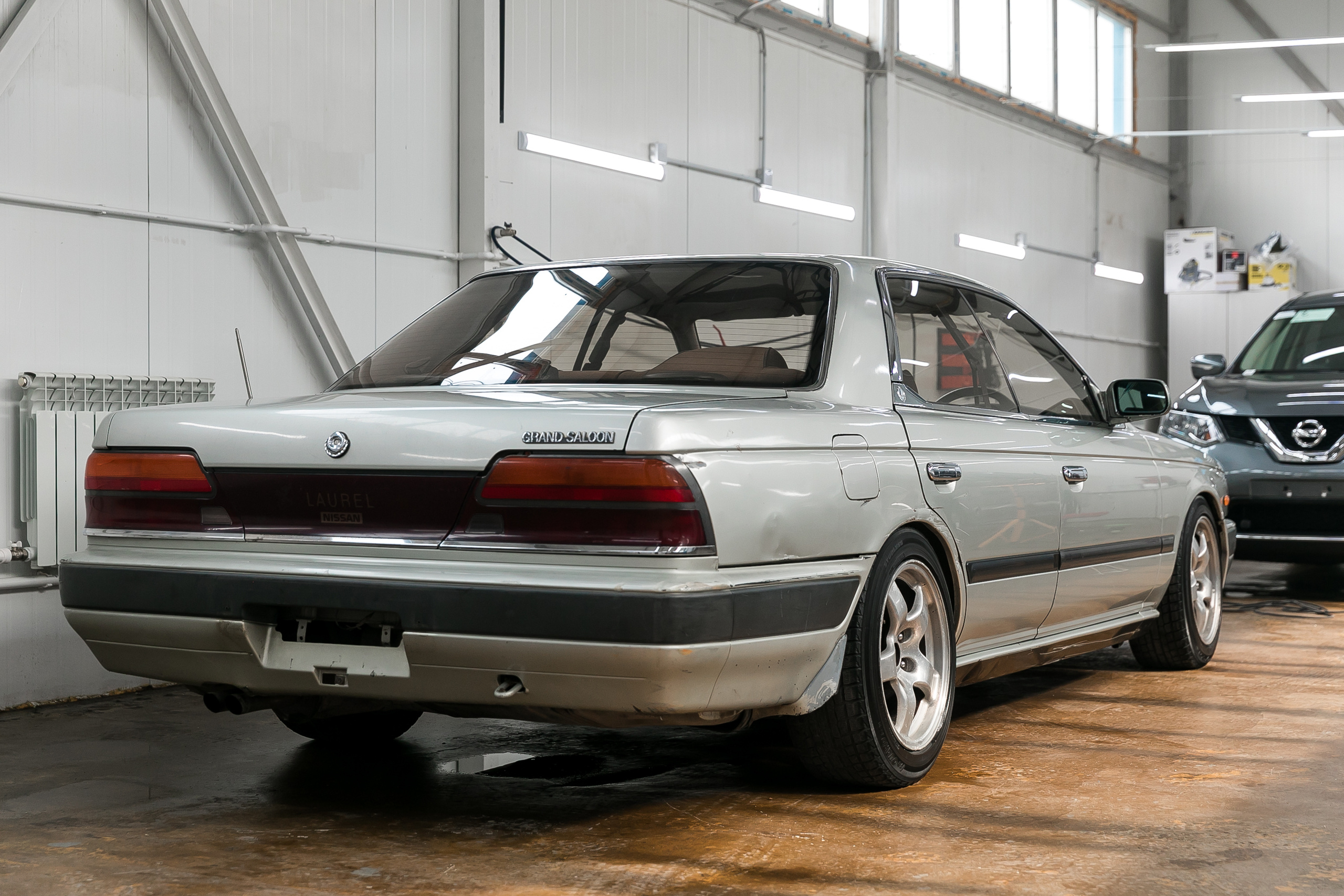 Nissan Laurel. Фотограф в на Пхукете Сергей Войлоков