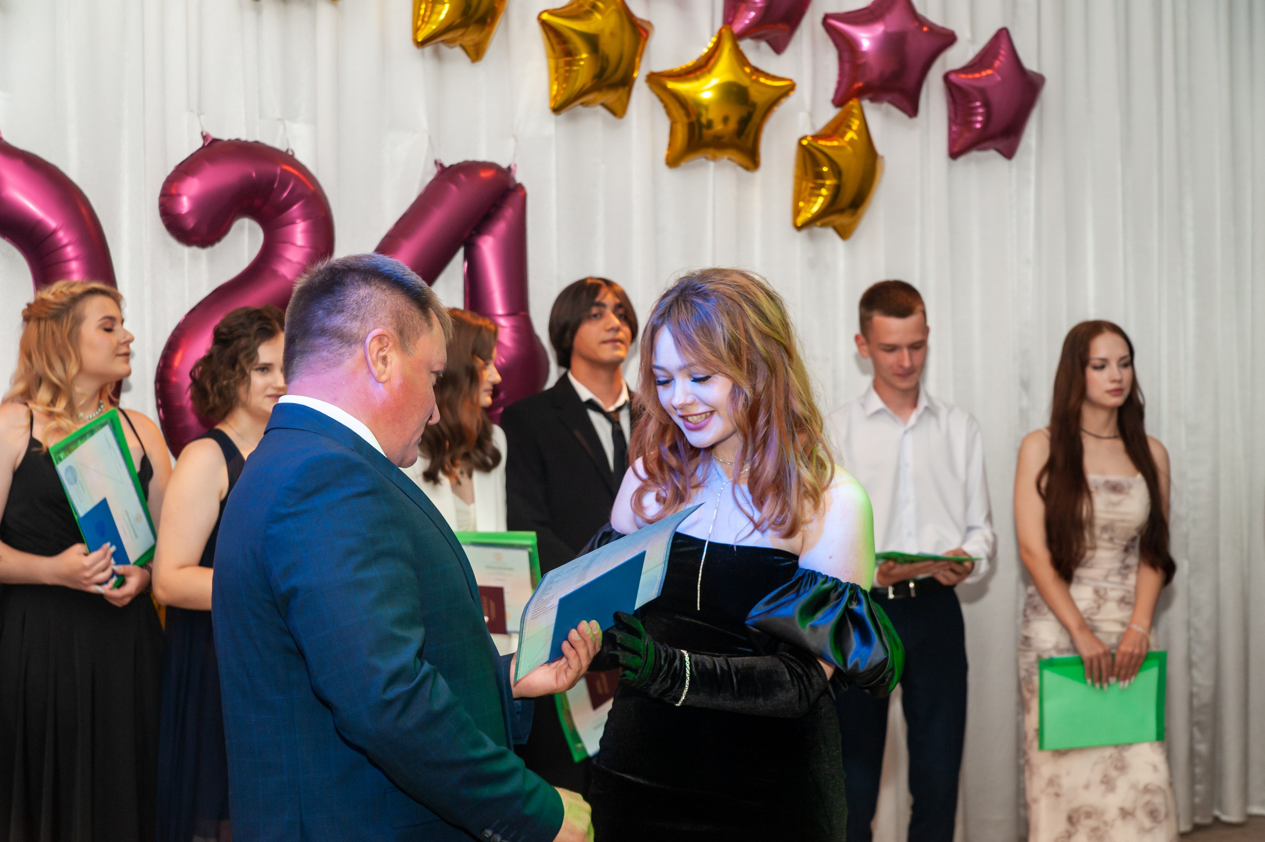 Выпускной МАОУ СОШ № 17 им. Эдуарда Есаяна. Свадебный и семейный фотограф Денис Лукьянов в Краснодаре, Краснодарском крае и Республике Крым