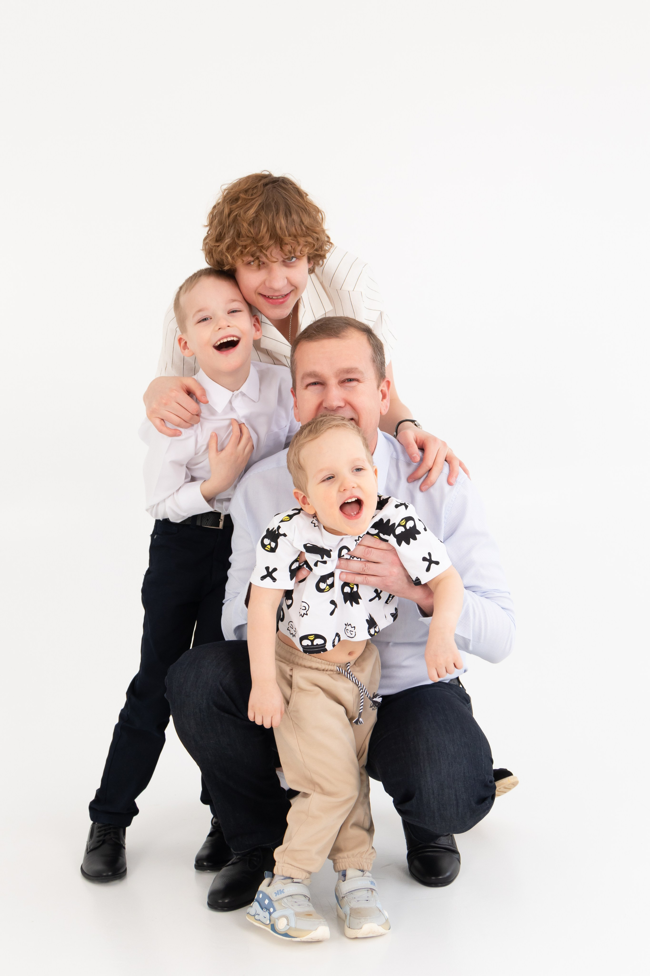 Давыдовых много не бывает! Семейная фотосессия в студии. Фотограф в Екатеринбурге Пойгина Елена