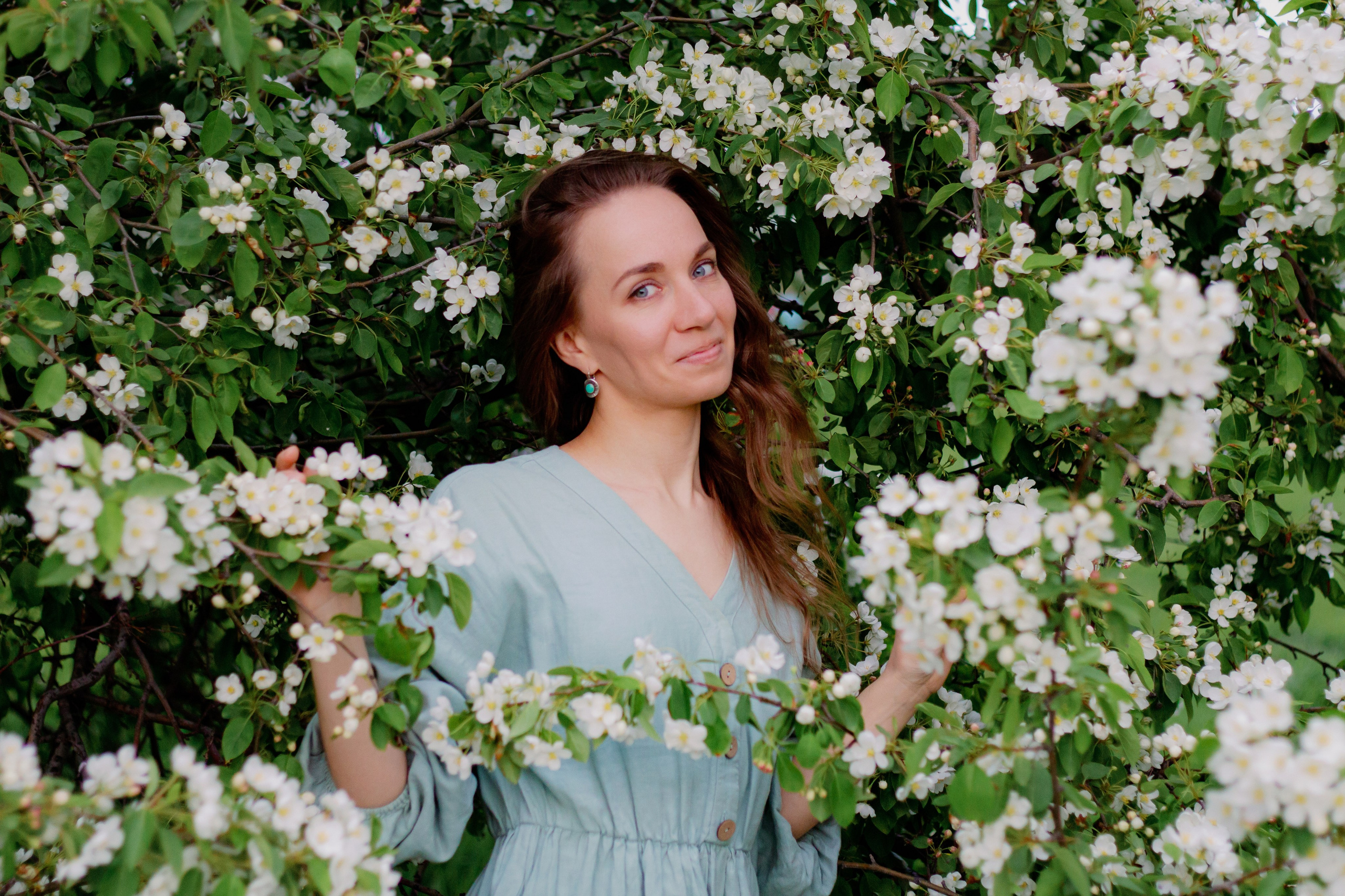 Фотосессия с цветущими яблонями, Екатеринбург. Фотопрогулка. Фотограф в Екатеринбурге Пойгина Елена