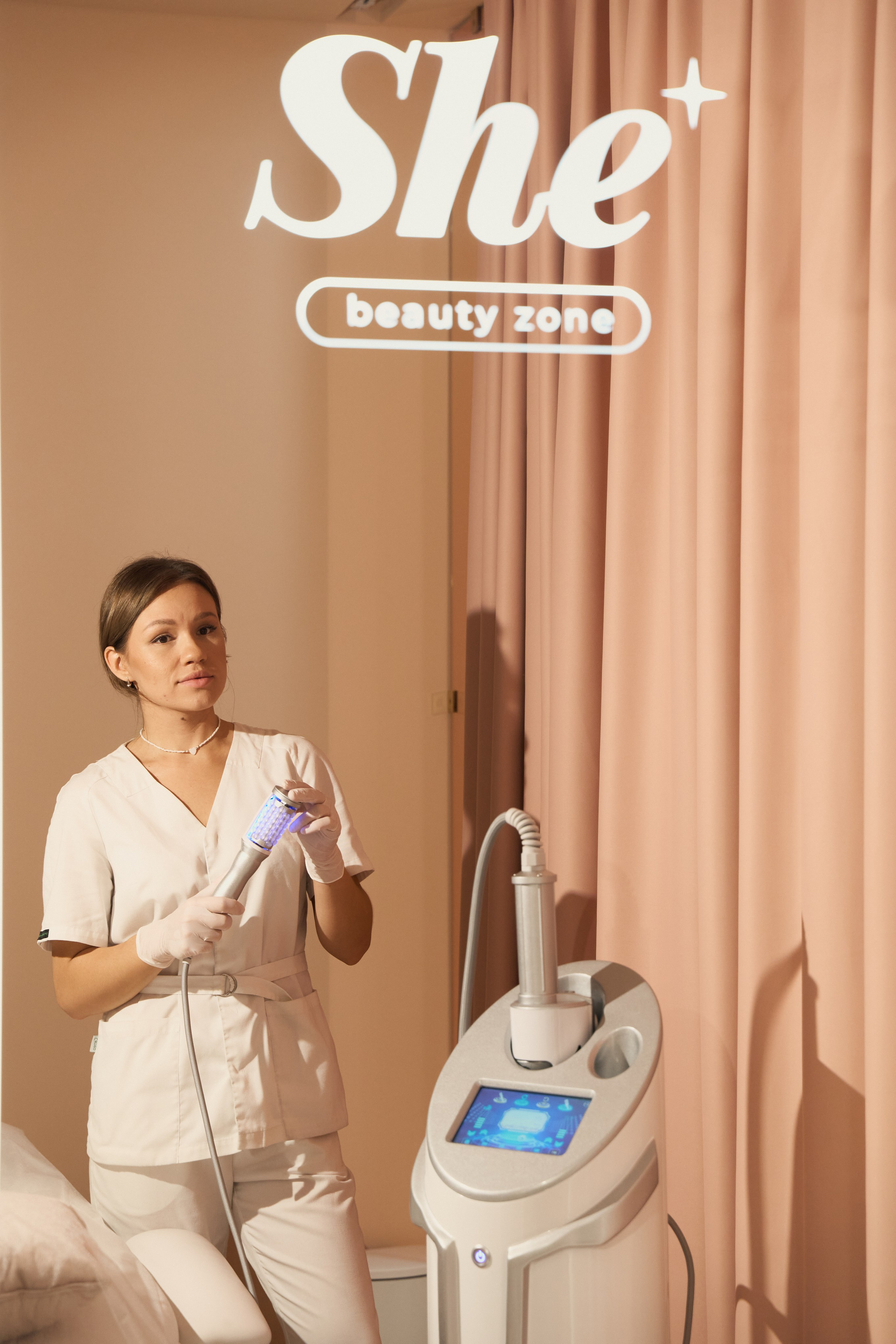 SHE салон красоты. Главная