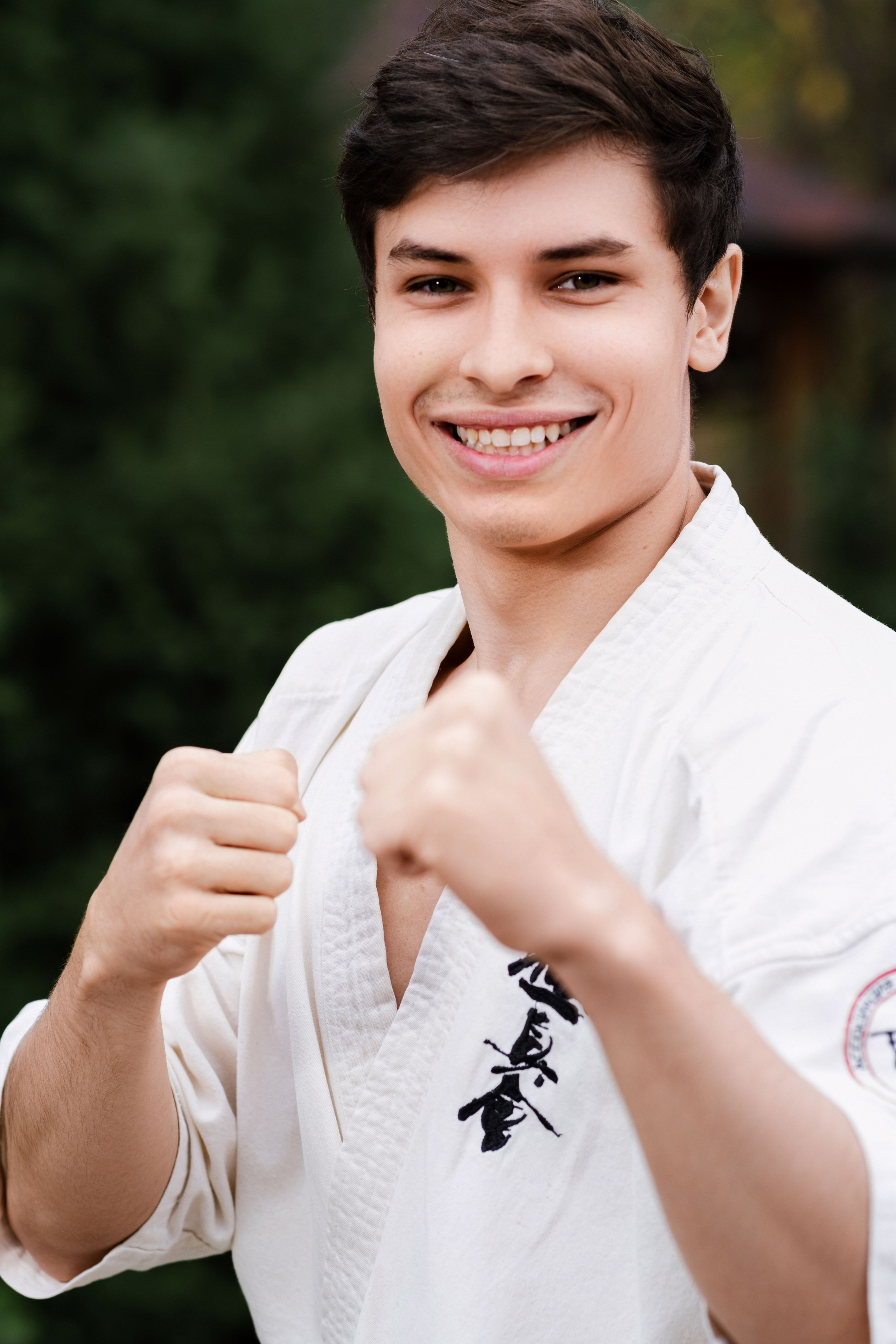 Портреты. Портреты и репортажные съемки с душой: ваш уникальный момент в объективе Руфата, профессионального фотографа Алматы