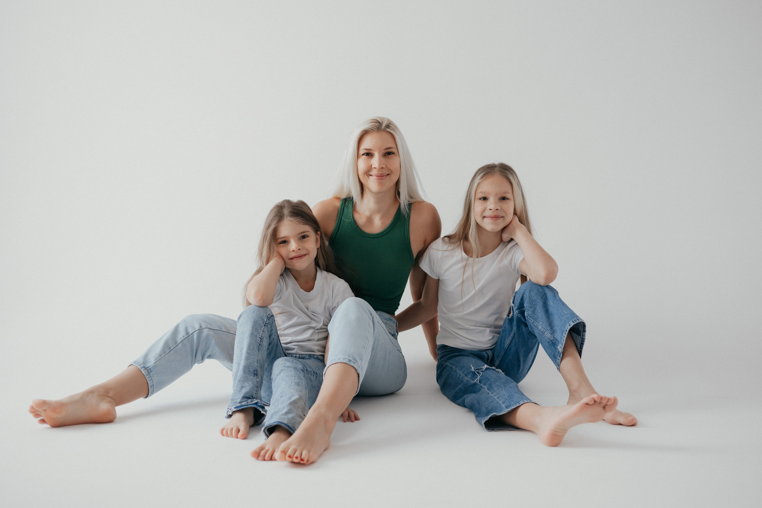 Саша Вика Ева и Максим. Ваш фотограф в г. Волгоград и по всей России Севастьянова Ульяна