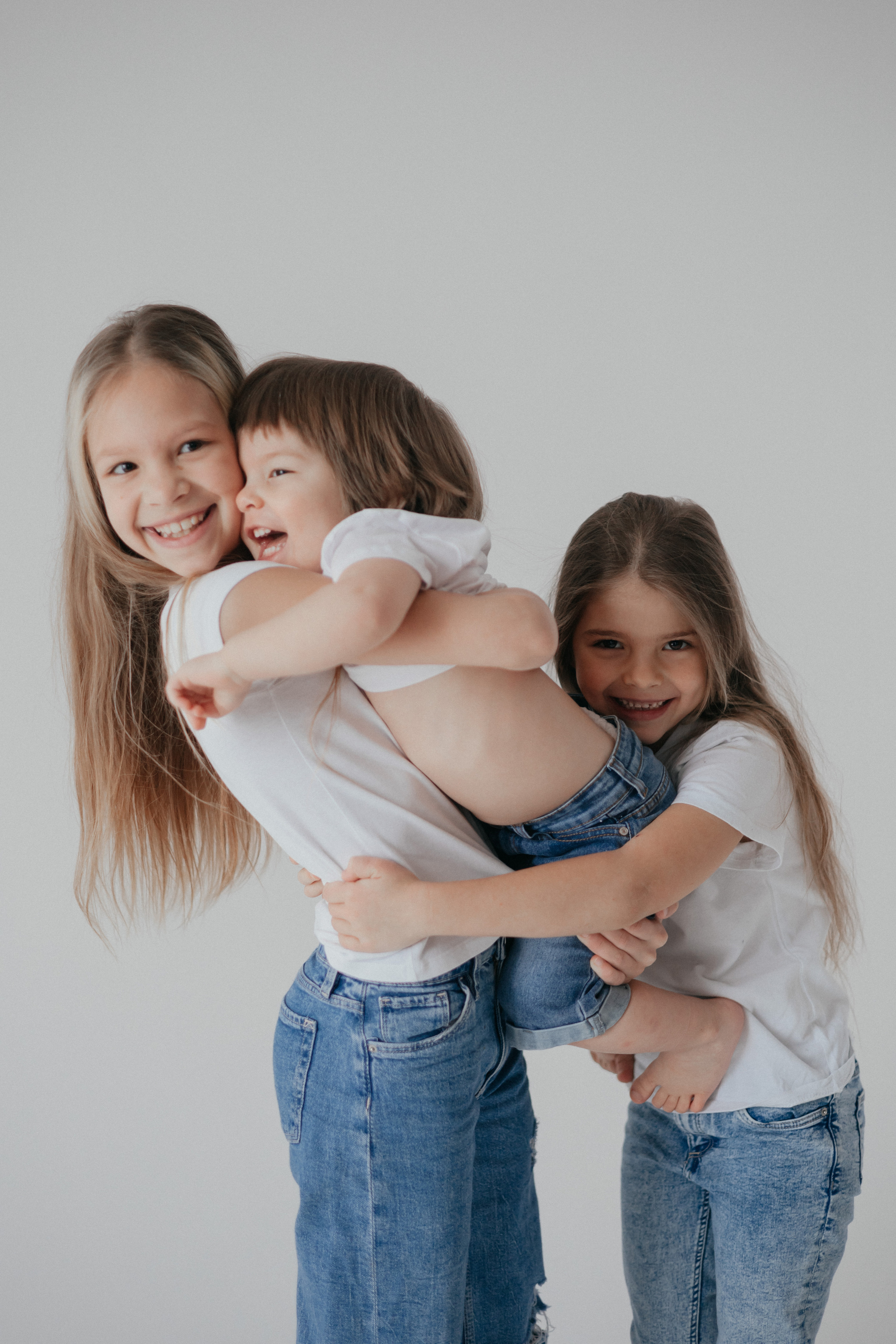 Саша Вика Ева и Максим. Ваш фотограф в г. Волгоград и по всей России Севастьянова Ульяна