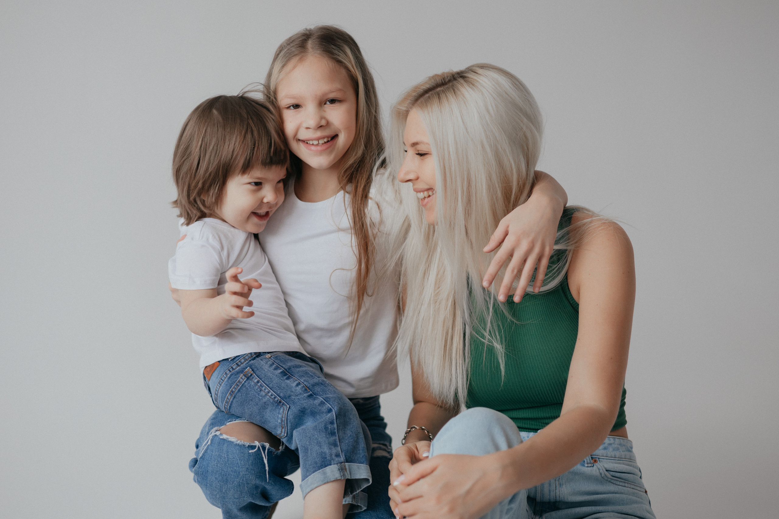 Саша Вика Ева и Максим. Ваш фотограф в г. Волгоград и по всей России Севастьянова Ульяна