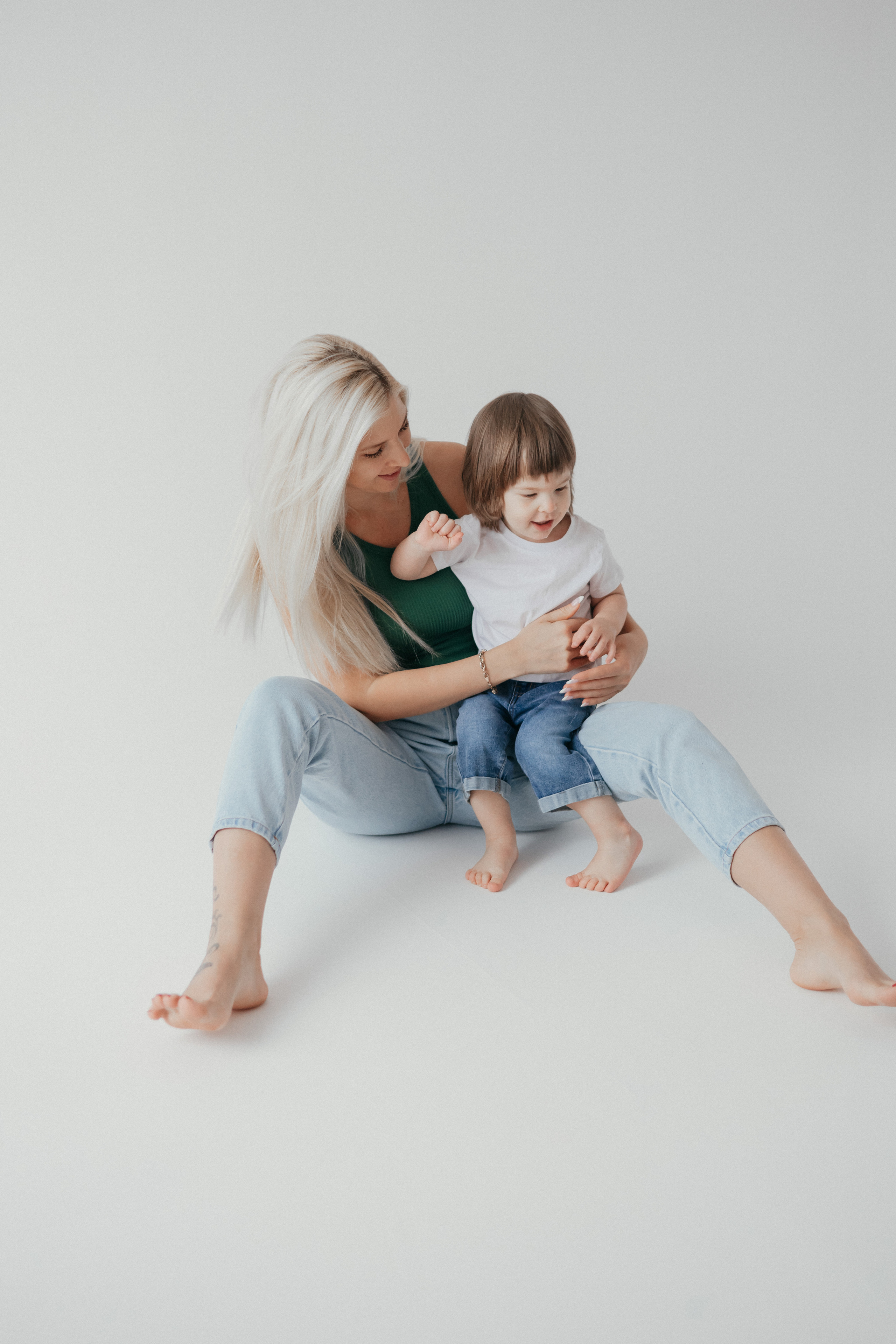 Саша Вика Ева и Максим. Ваш фотограф в г. Волгоград и по всей России Севастьянова Ульяна