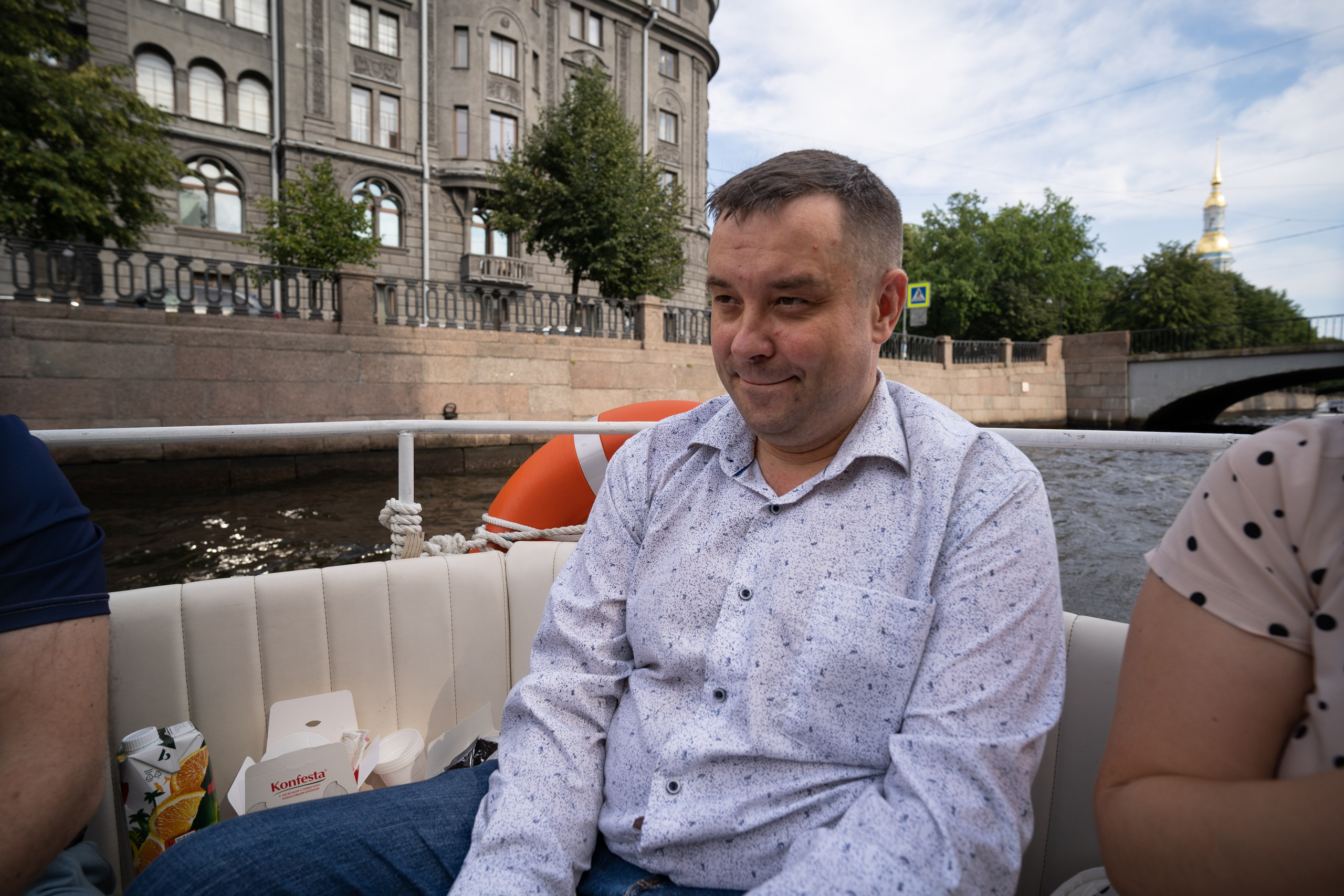 Прогулка на катере, тренинг, игры. Концертный и репортажный фотограф в Санкт-Петербурге Слава Пахомов