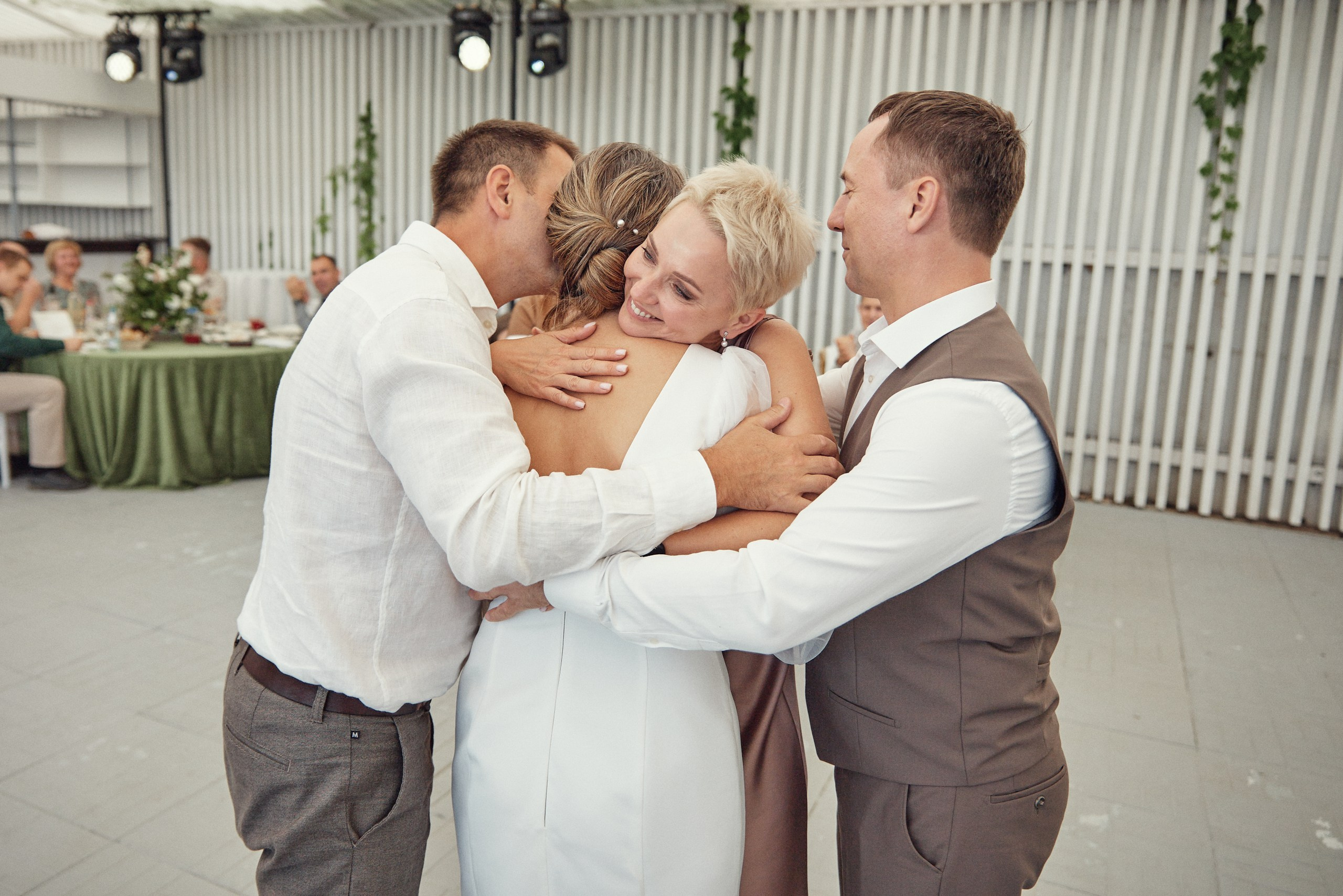 Счастье здесь. Свадебный фотограф Антон Артюшин. Работаю в Нижнем Новгороде и Москве