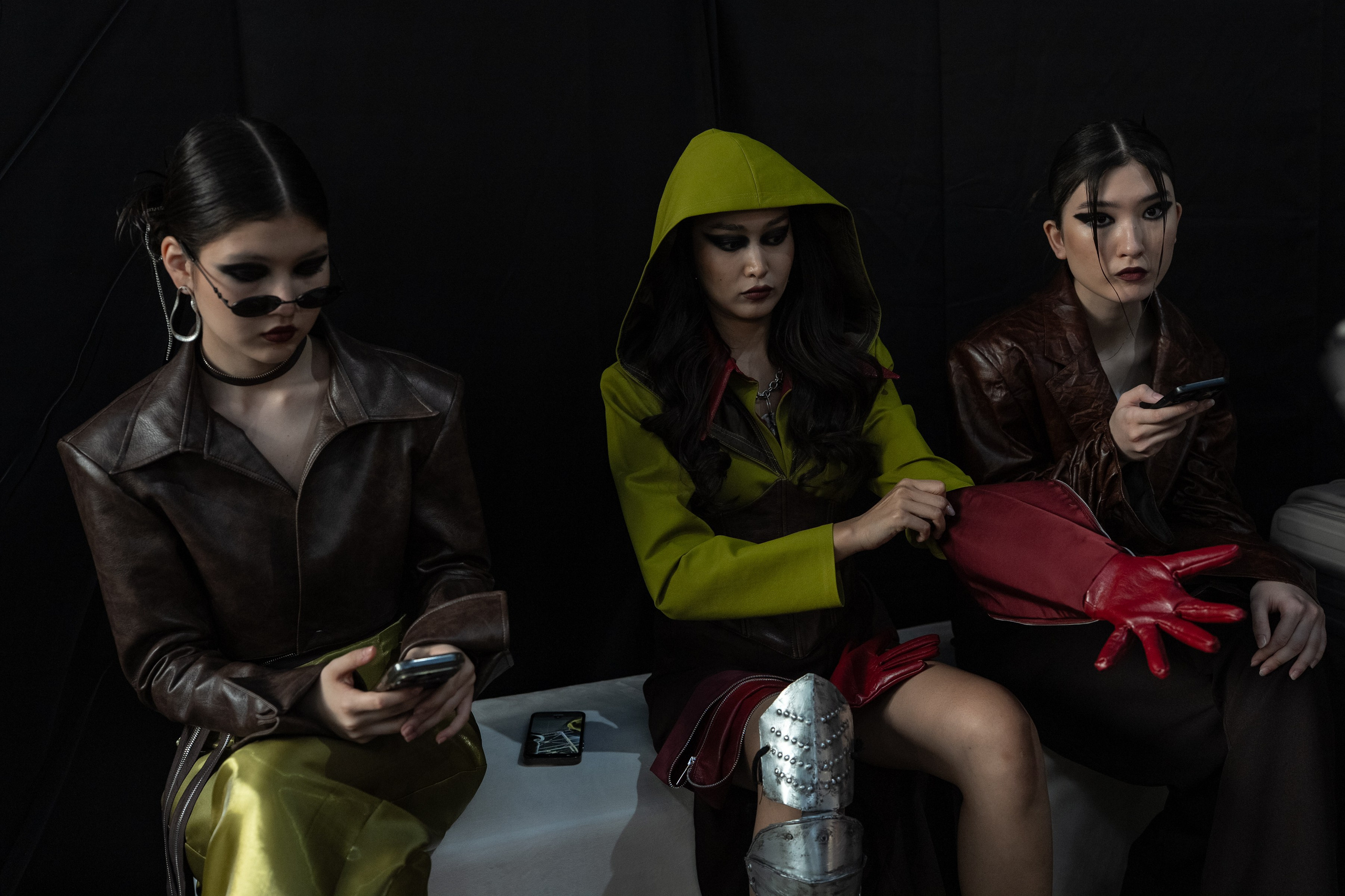 Visa Fashion week Almaty Backstage Day 3. Сайт Алматинского НЮ АРТ, будуар и фэшн фотографа Дениса Карпенко