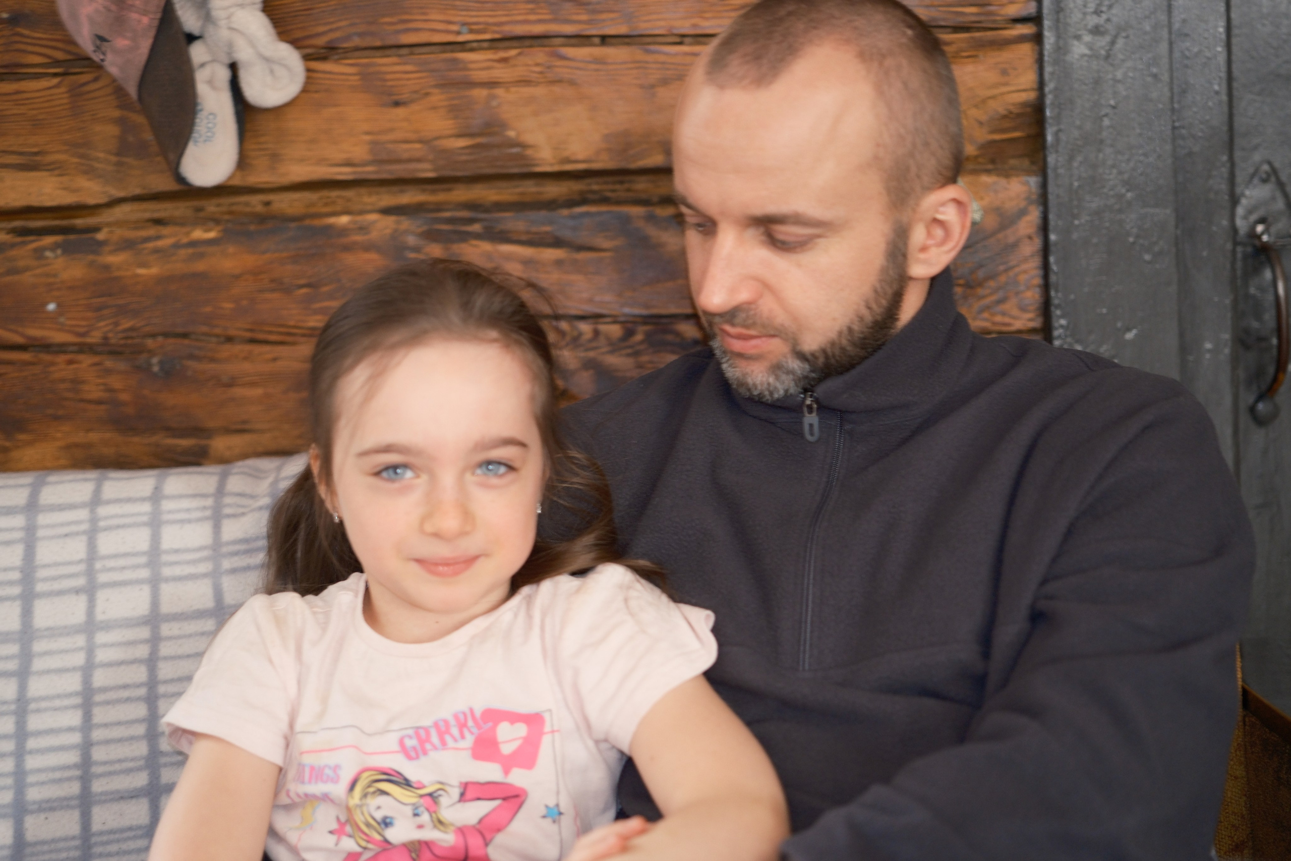 Семейный портрет папы и дочки.