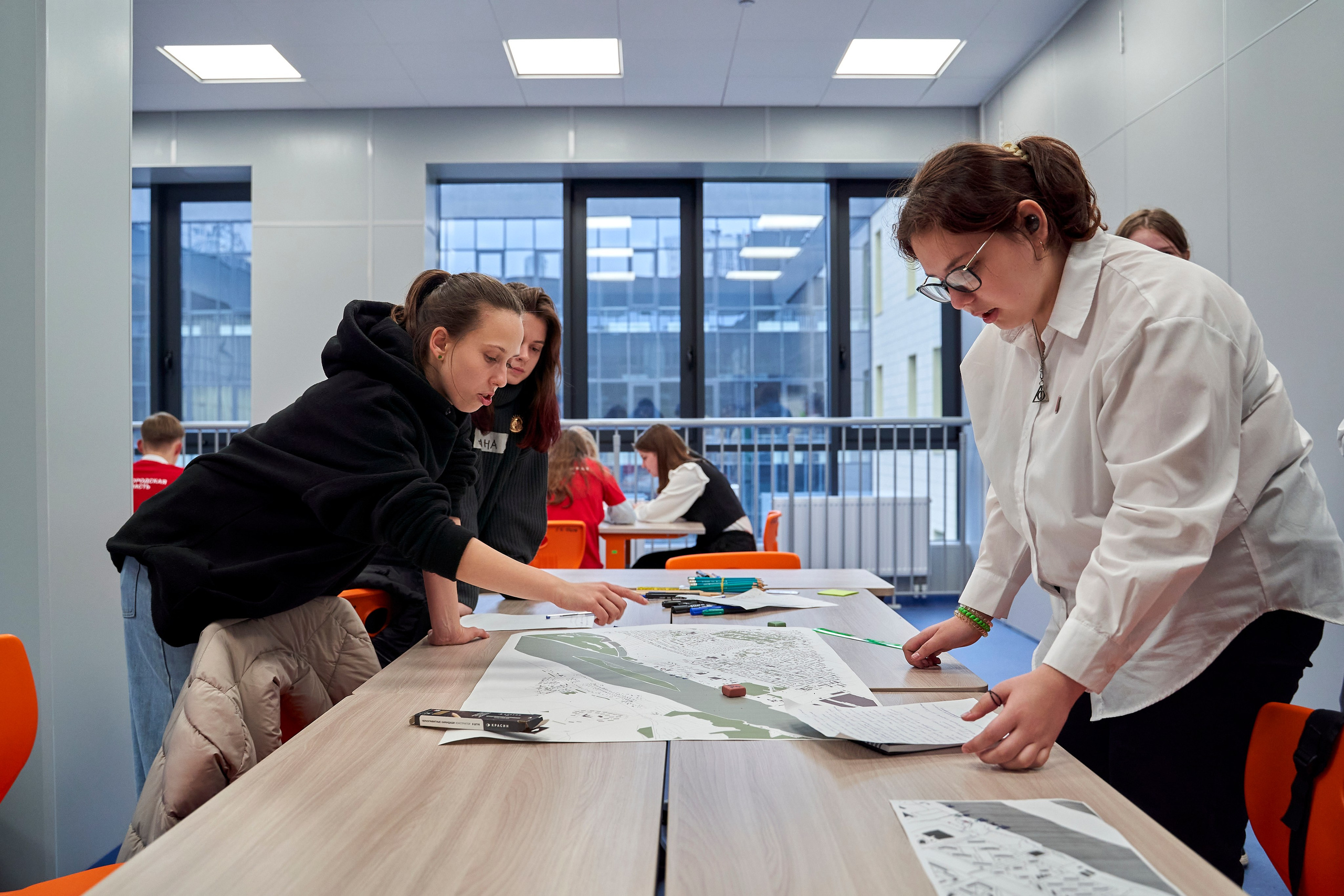 Городская экспедиция «Взрослый взгляд на Нижний» (Эн+ & Точка Урбан). Репортажный фотограф Вилянов Евгений. Нижний Новгород