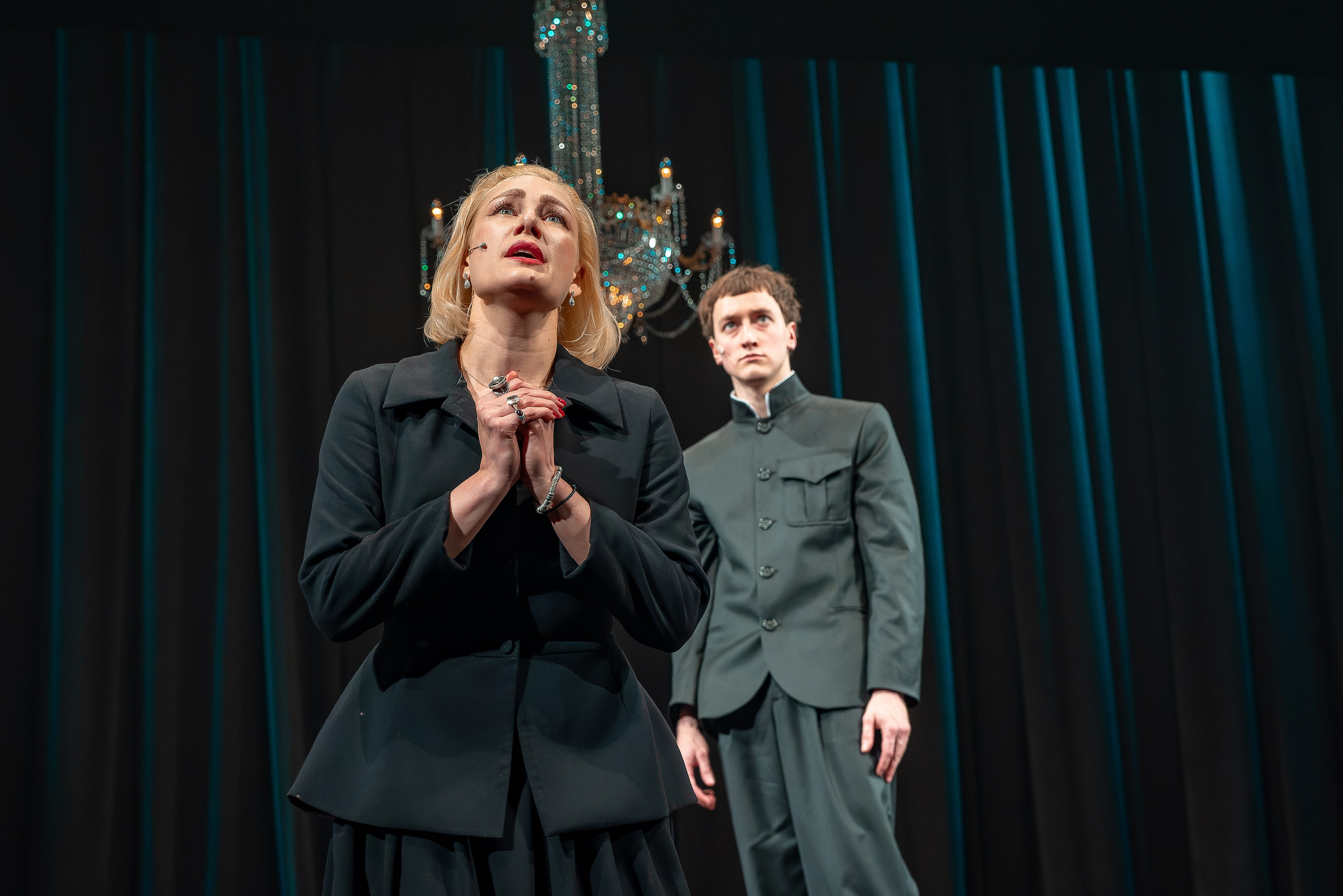 Гамлет, театр на Таганке, реж. Мурат Абукалтинов. Фотограф и режиссер Московко Екатерина