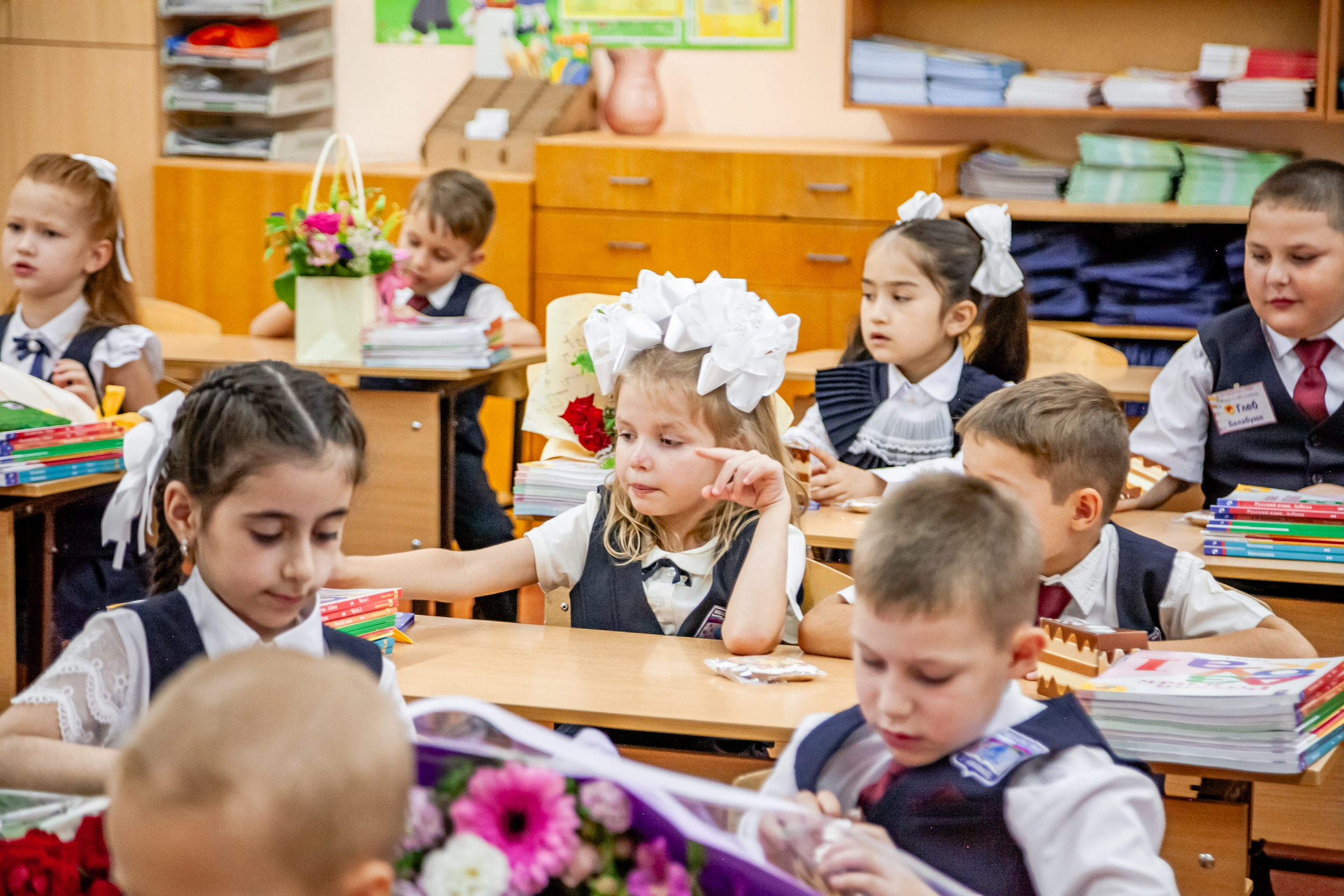 1 сентября линейка. Свадебный и семейный фотограф в Армавире