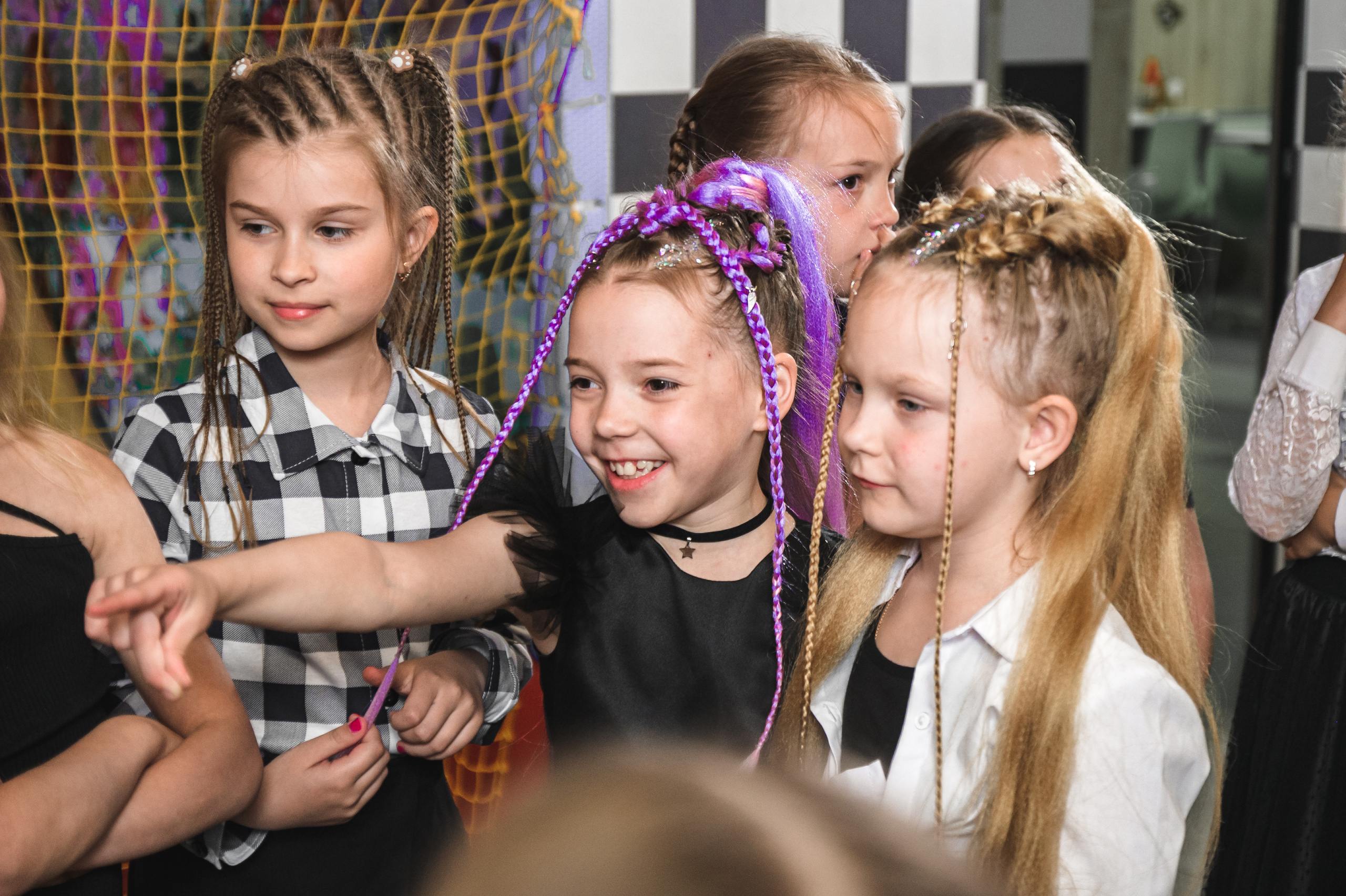 День Рождения в стиле Венсдей, кафе Алиса, Озёрный. Фотограф/Тортодел Семёнова Анастасия