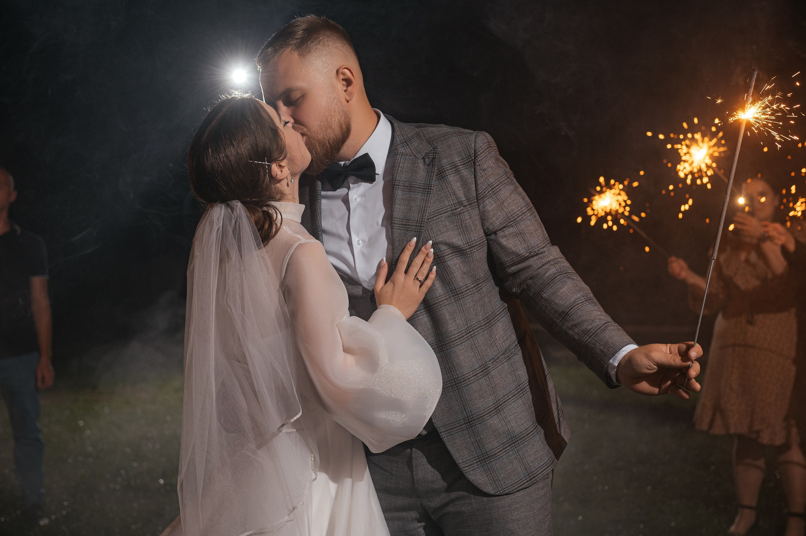 Дождик свадьбе не помеха! Гребнево, Барин. Свадебный и семейный фотограф Виктория Носачёва. Щелково, Москва и МО