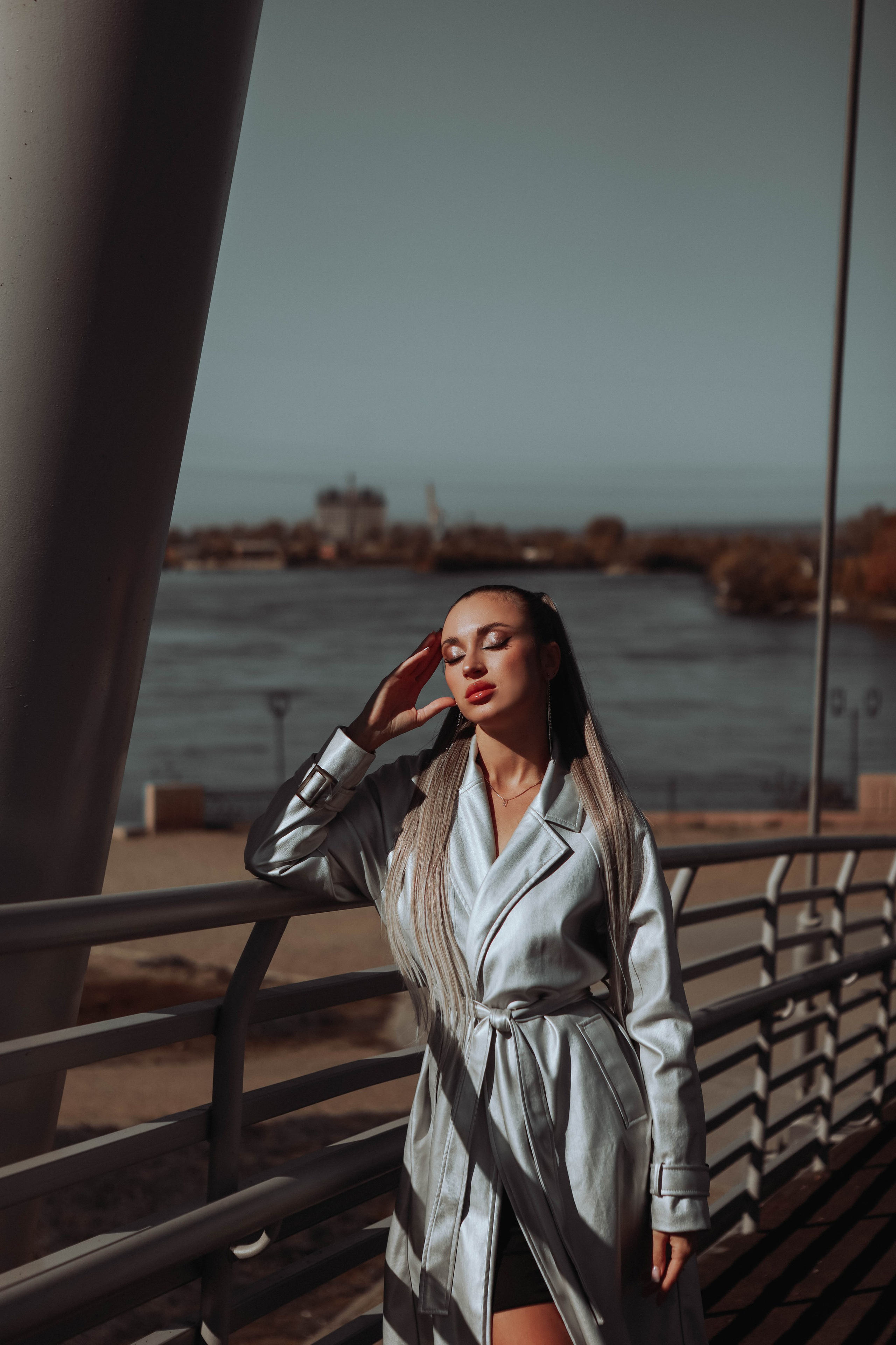 Кристина на мосту. Фотограф в Иркутске