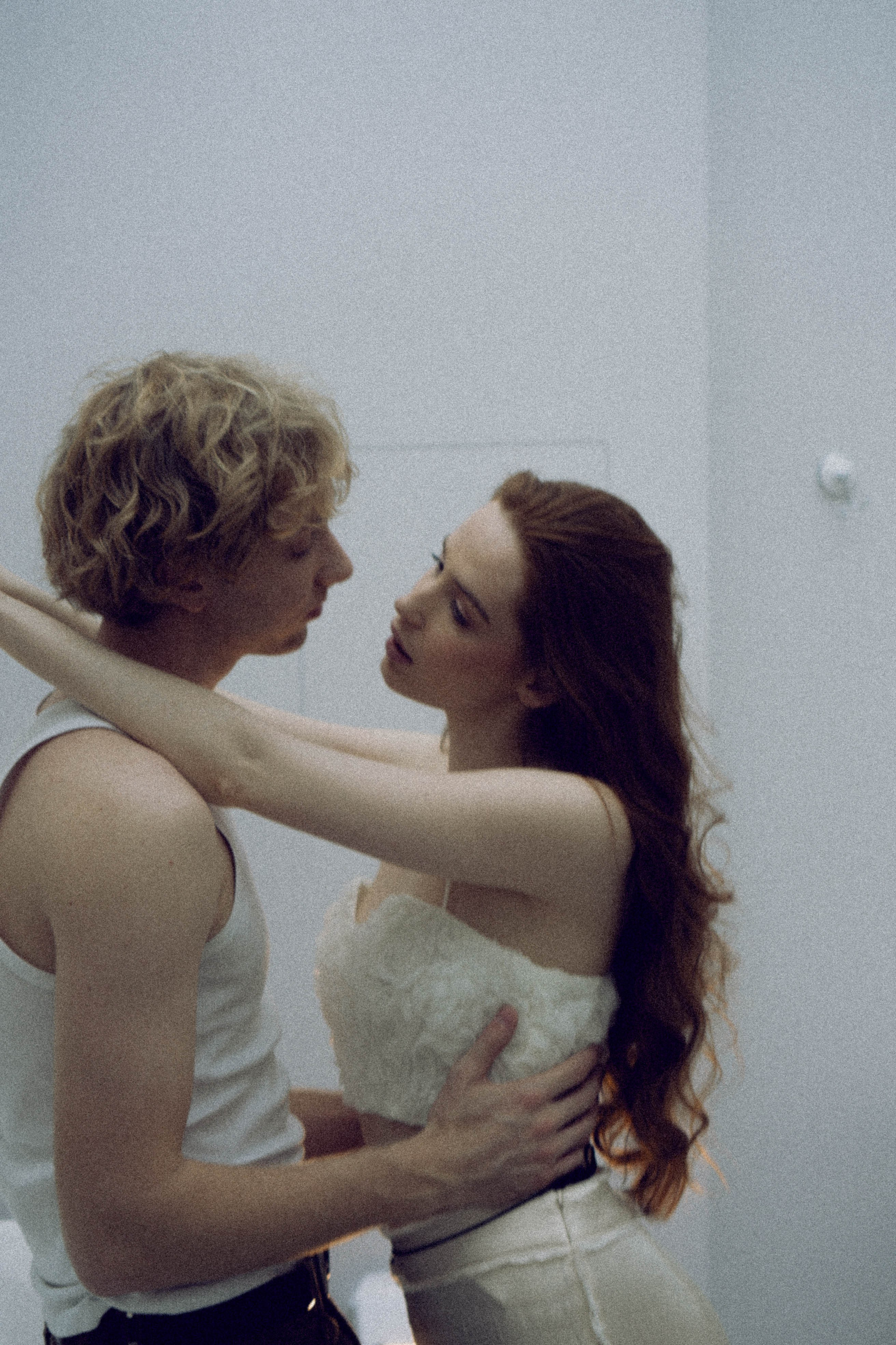 СВАДЕБНАЯ СЬЕМКА В ОТЕЛЕ. СБОРЫ ЖЕНИХА И НЕВЕСТЫ И ТАКЖЕ ТОР И ПОДГОТОВКА К ПРОГУЛКЕ. Профессиональный фотограф, Санкт-Петербург — Виктория Богомолова