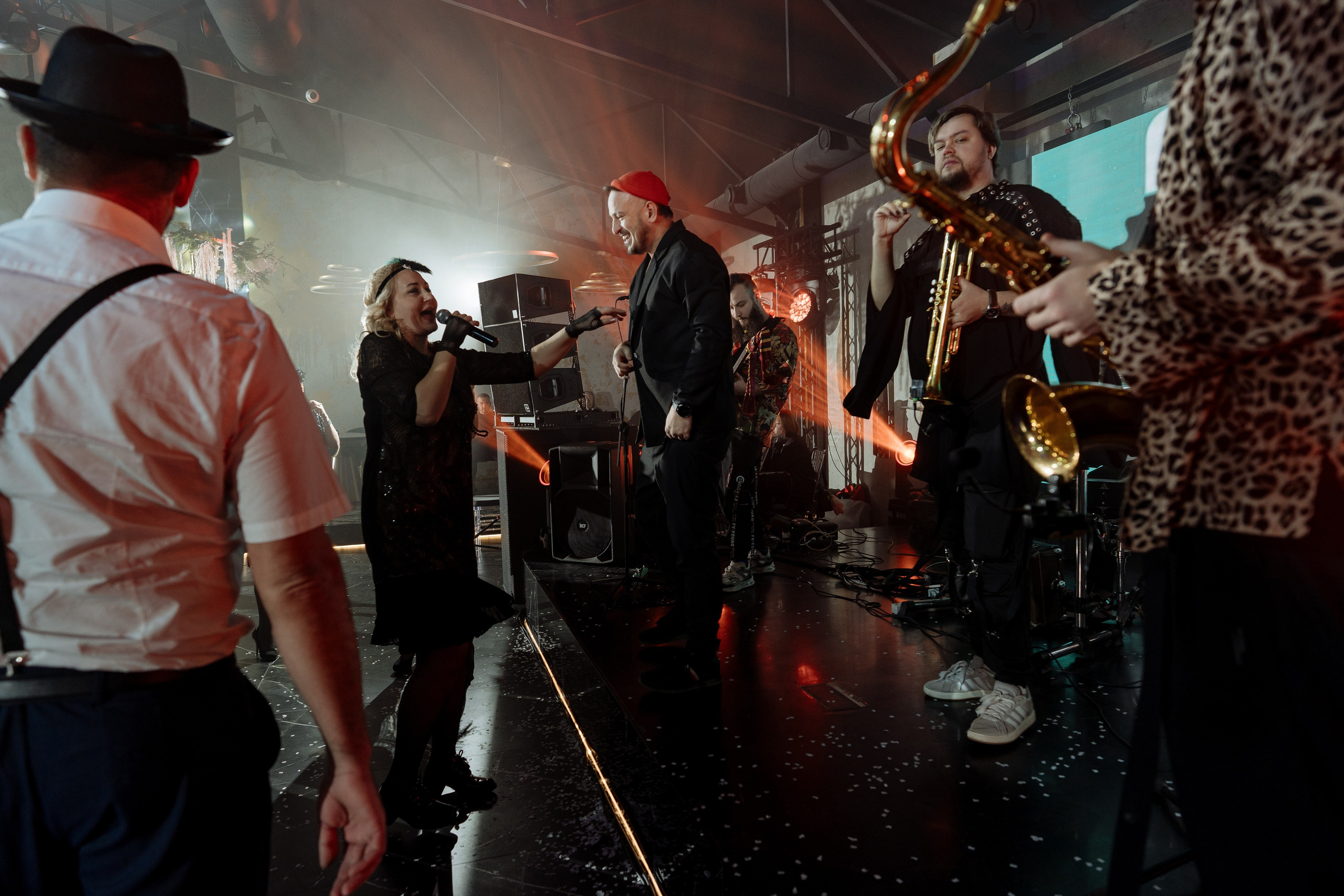 Альбион Тур