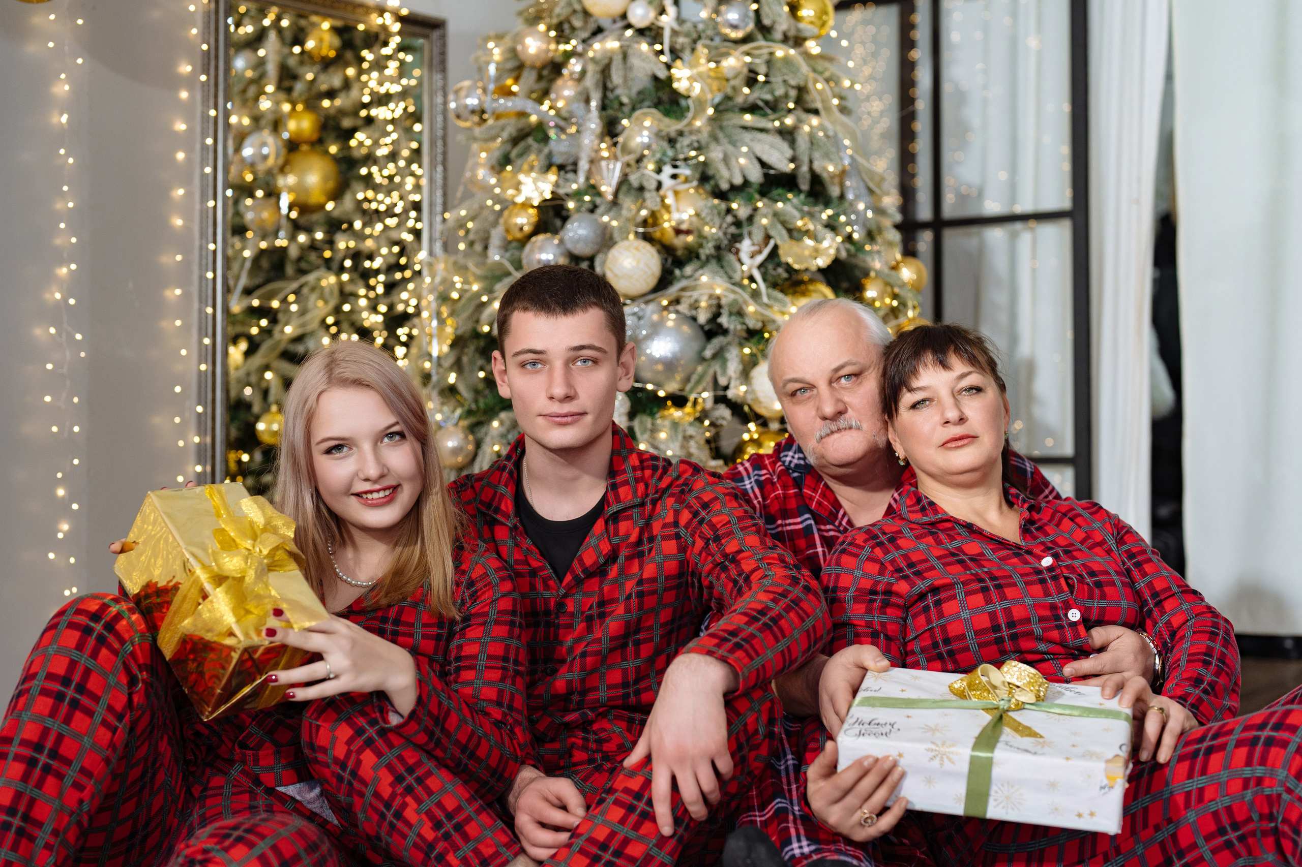 Мария и семья