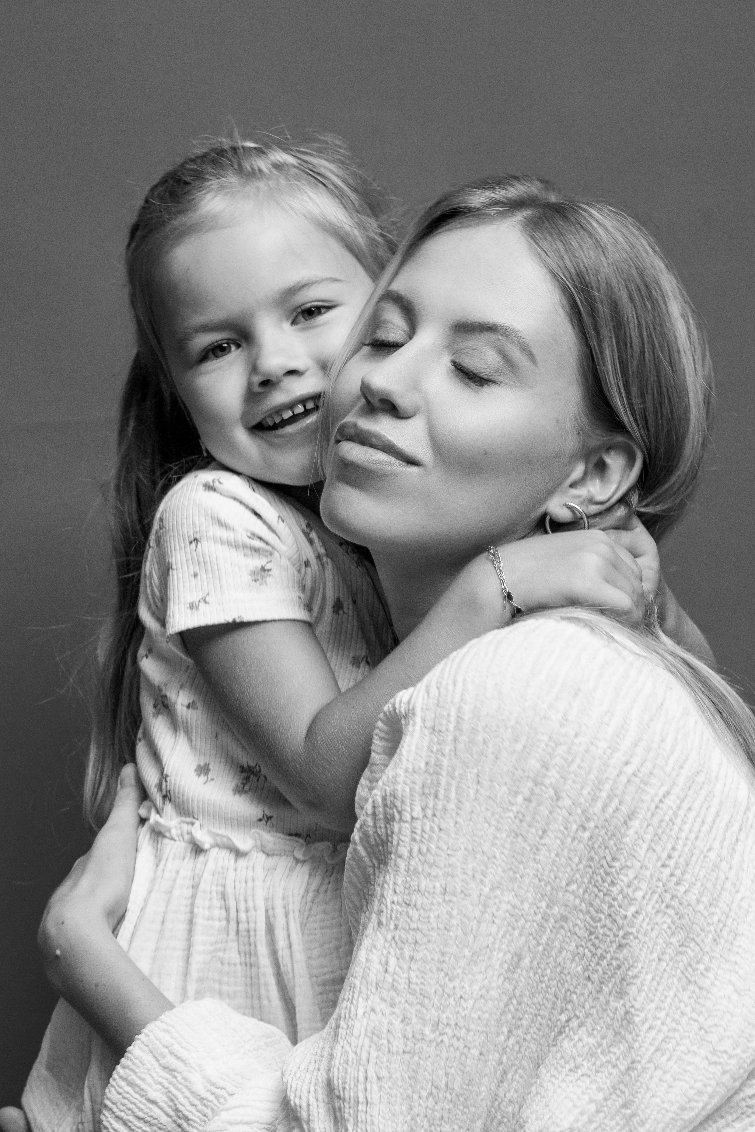 Ксения и Арина, студия LOFT. Фотограф Екатерина Гусакова